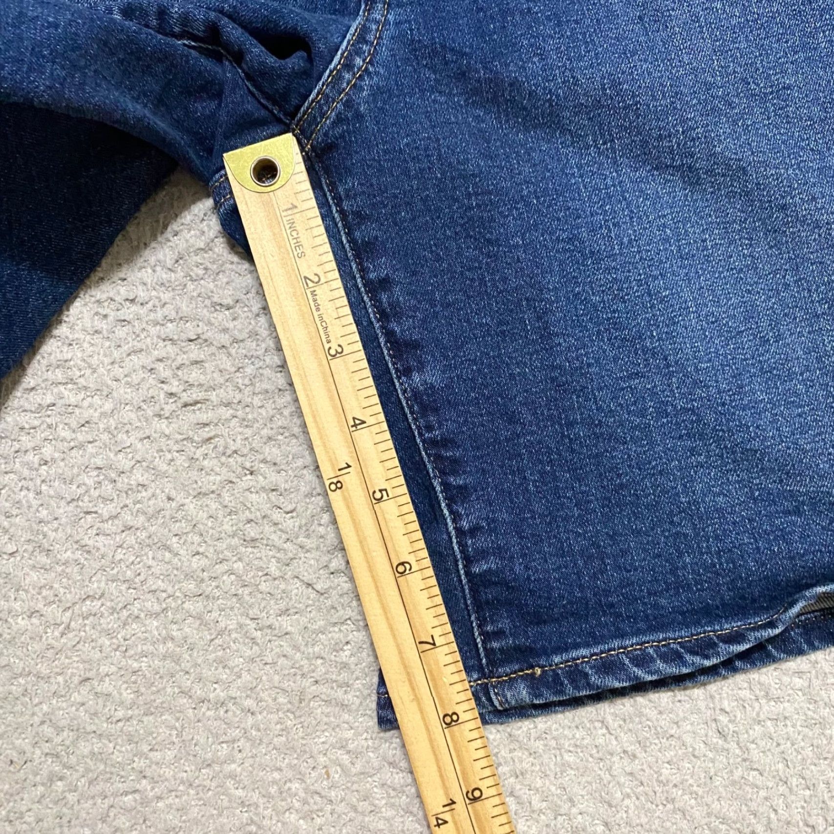 Gap GAP Womens 10 Tall Denim Bermuda Shorts Blue Dark Wash Inseam 8" Button Front 5-Pocket Casual Womens (Tall) Size 32" / US 10 / IT 46 - 4 Thumbnail