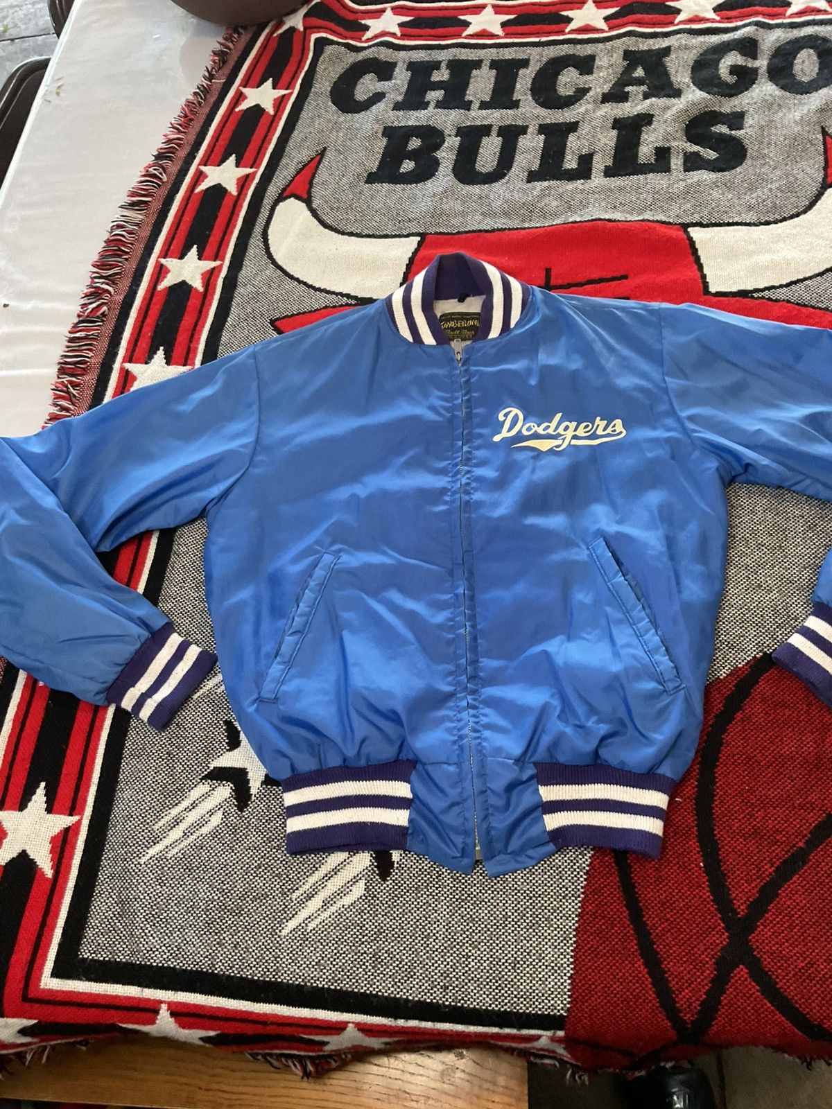Vintage Vintage MLB Los Angeles Dodgers bomber jacket xs Size US XXS / EU 40 - 2 Thumbnail