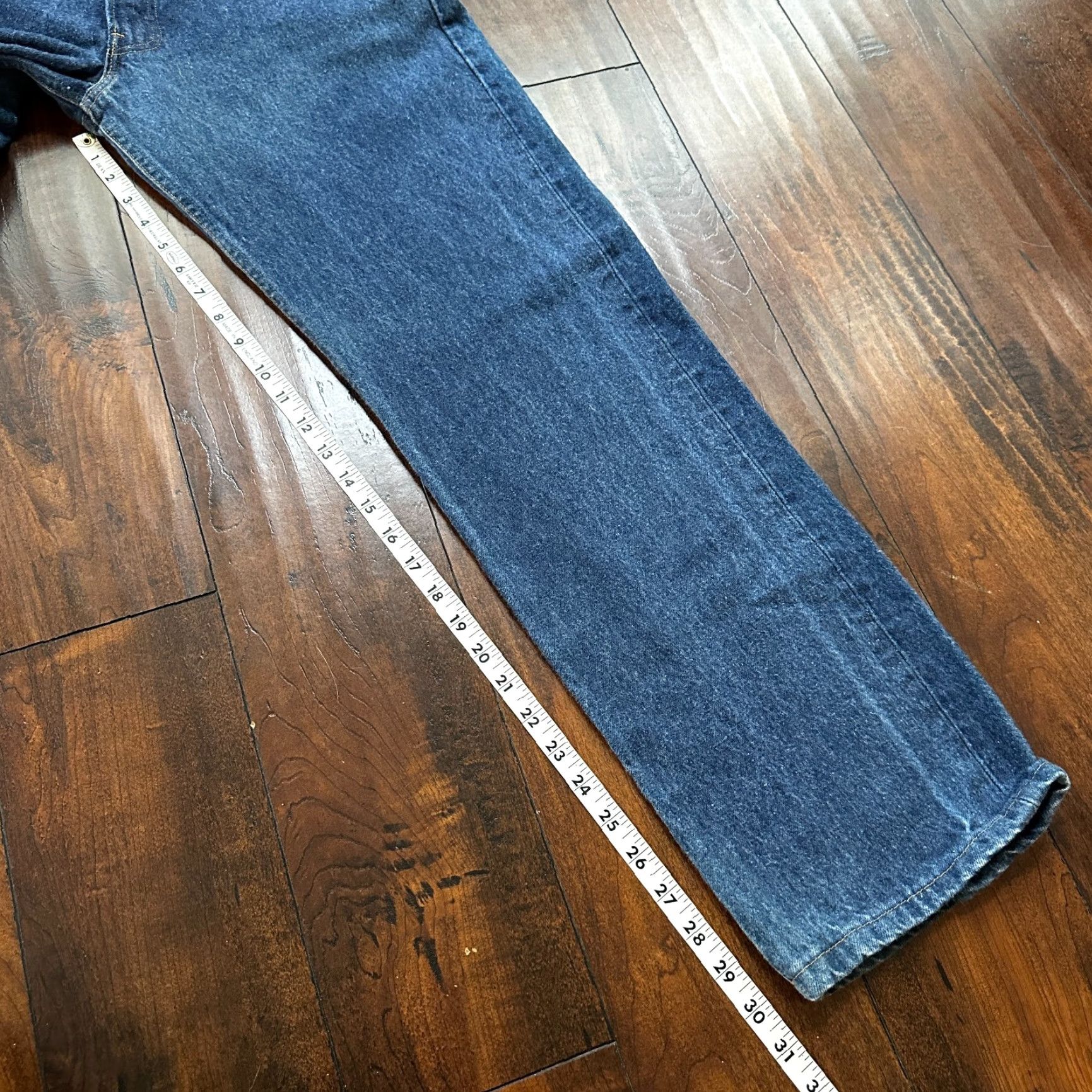 Levi's VINTAGE Levi's 501 Jeans Men's Straight Leg 90s Cotton Blue Mid Wash 34x32 Size US 34 / EU 50 - 4 Thumbnail