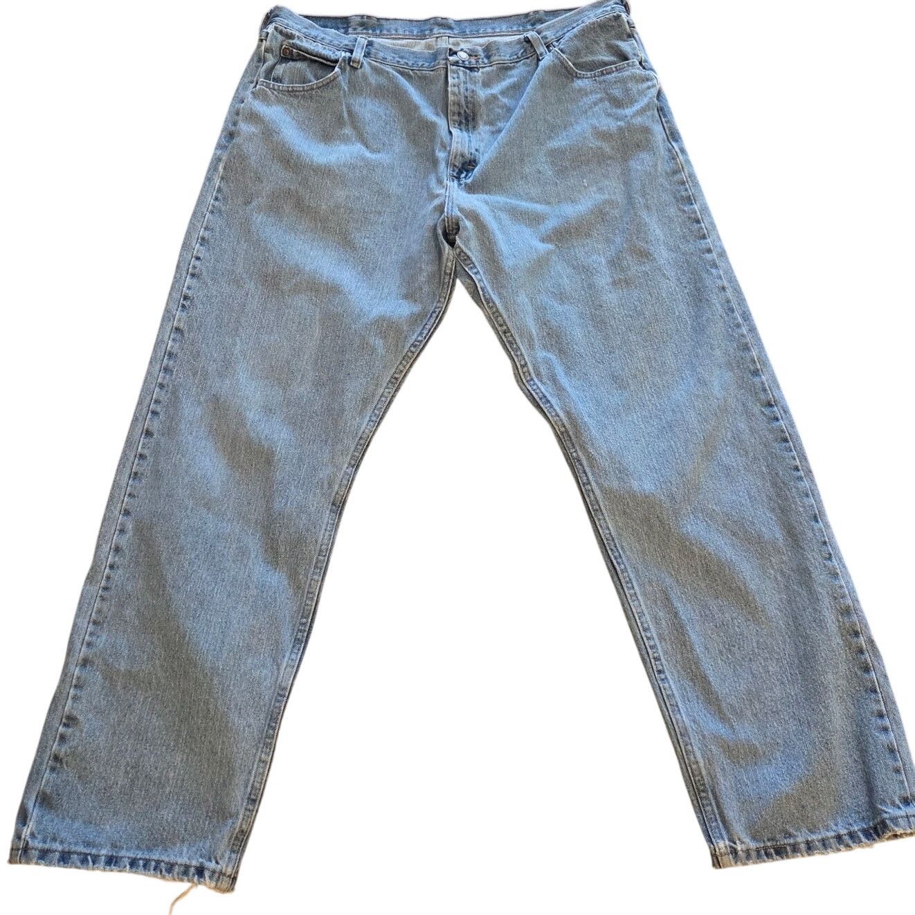 Wrangler Men's Wrangler Jeans - Blue - Size 42 x 32 - Great Condition Size US 42 / EU 58 - 1 Thumbnail