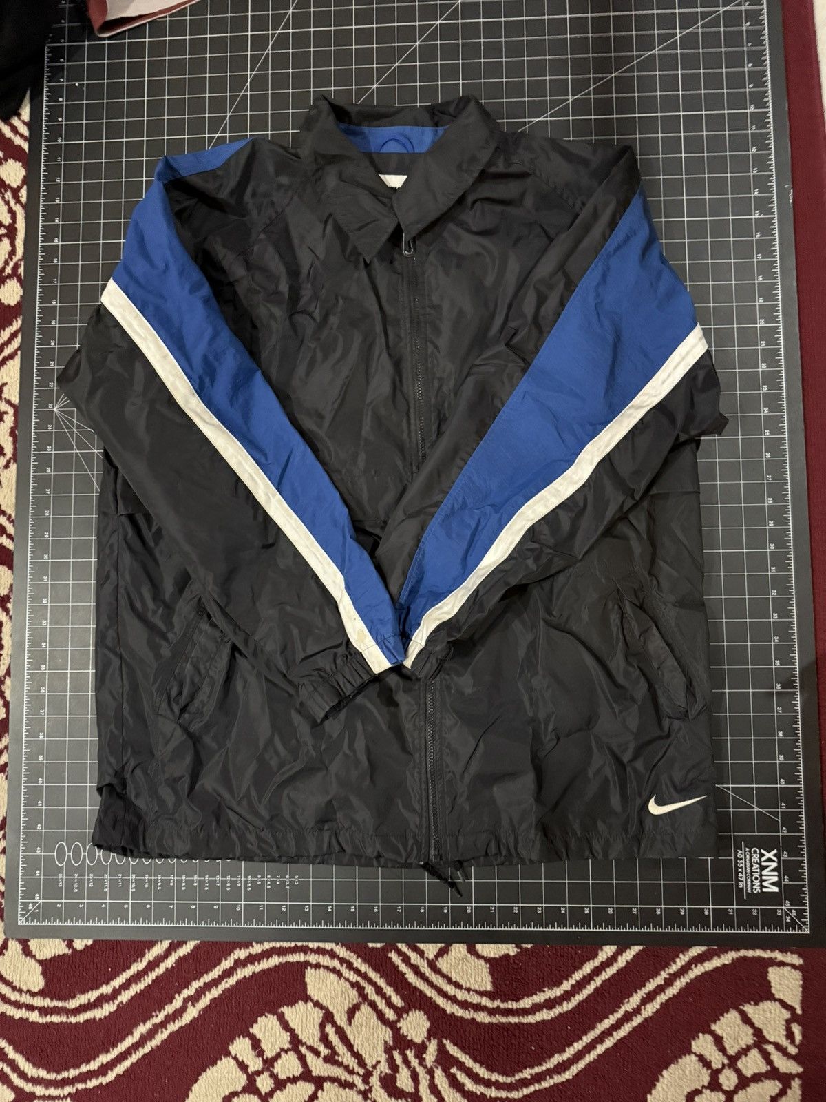 Nike Vintage Nike Windbreaker jacket Size US XL / EU 56 / 4 - 1 Thumbnail