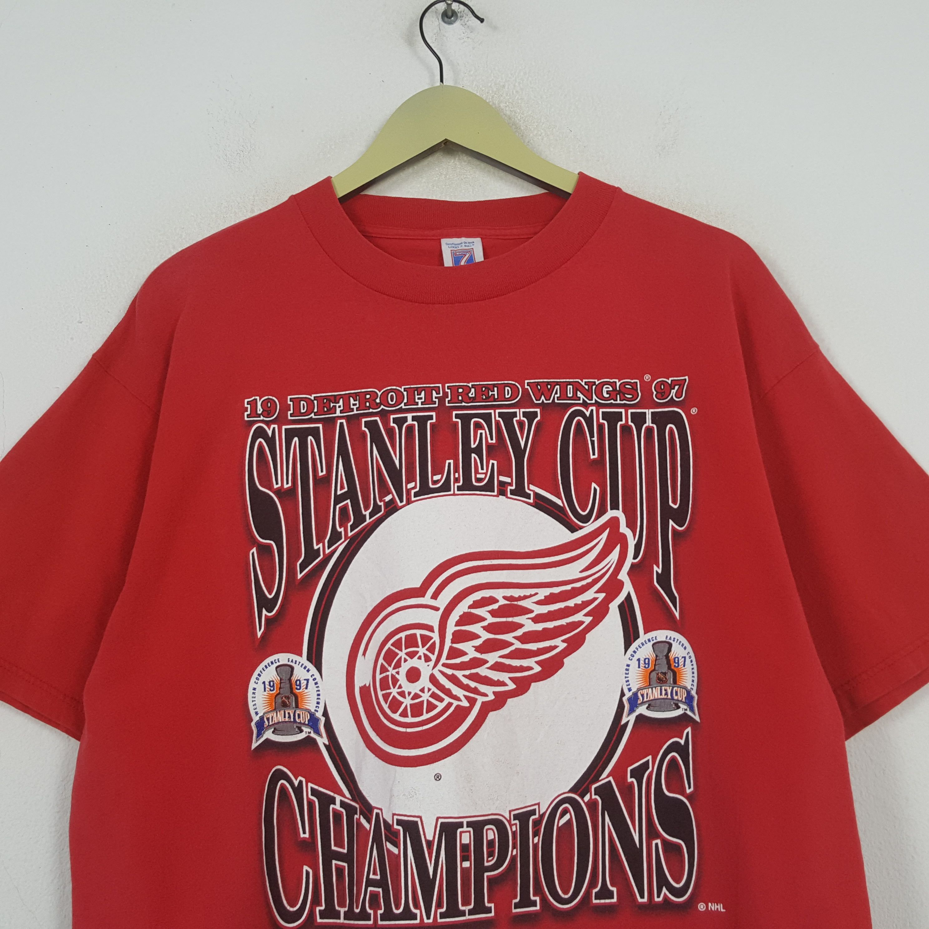 Logo 7 Vintage RED WINGS STANLEY CUP CHAMPIONS T-shirt Size US L / EU 52-54 / 3 - 2 Thumbnail