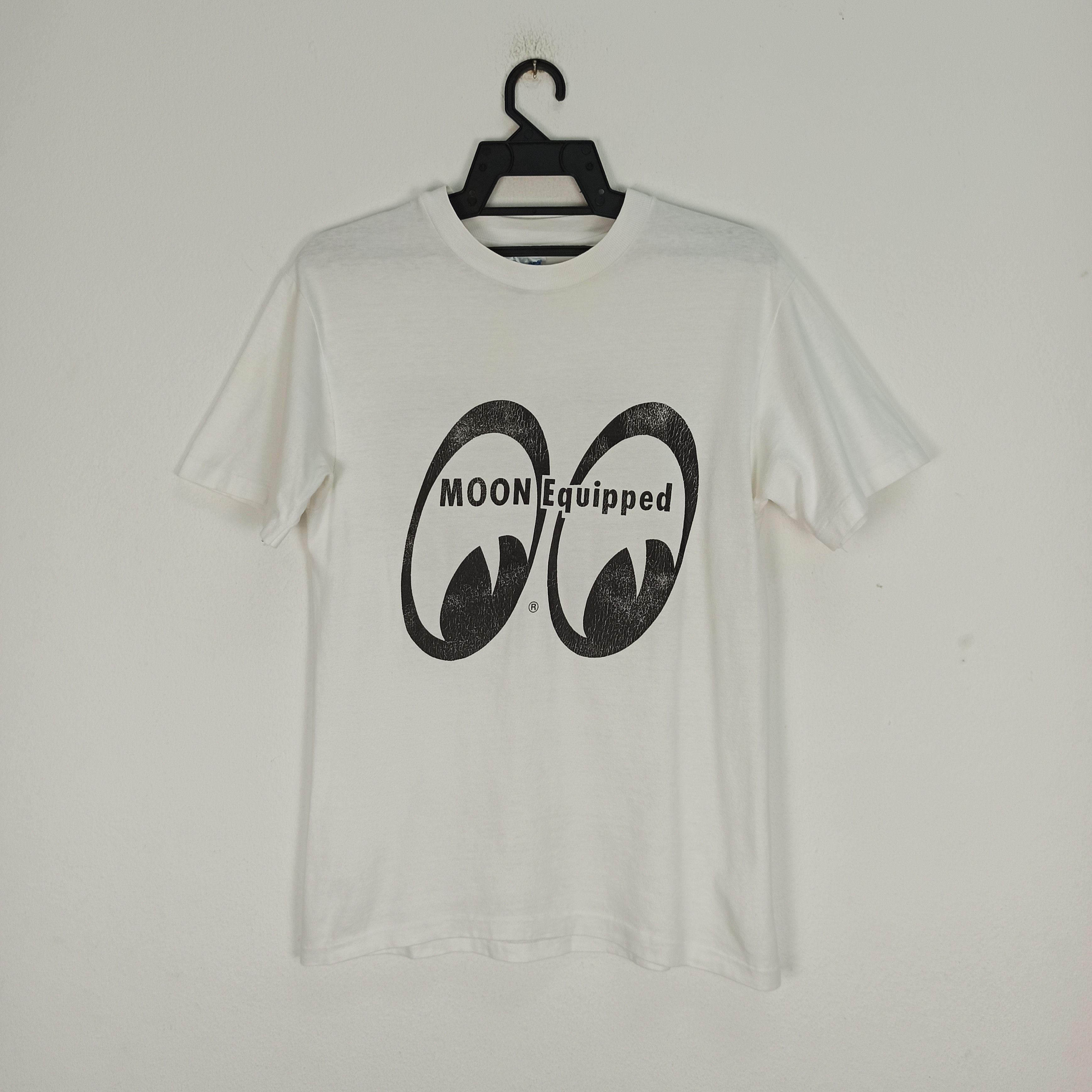 Other Vintage Moon Equipped T-shirt single stitch Size US S / EU 44-46 / 1 - 1 Thumbnail