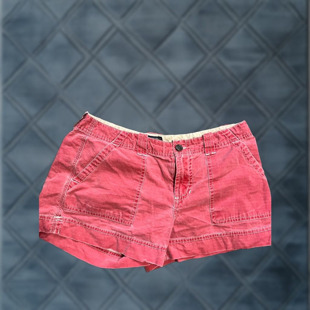 Vintage Periscope Shorts Women Red - Size 7 Distrezed, 100% Cotton, Inseam 3 in, Casual, Juniors, Light Wash, Womens Size 28" / US 6 / IT 42 - 1 Thumbnail