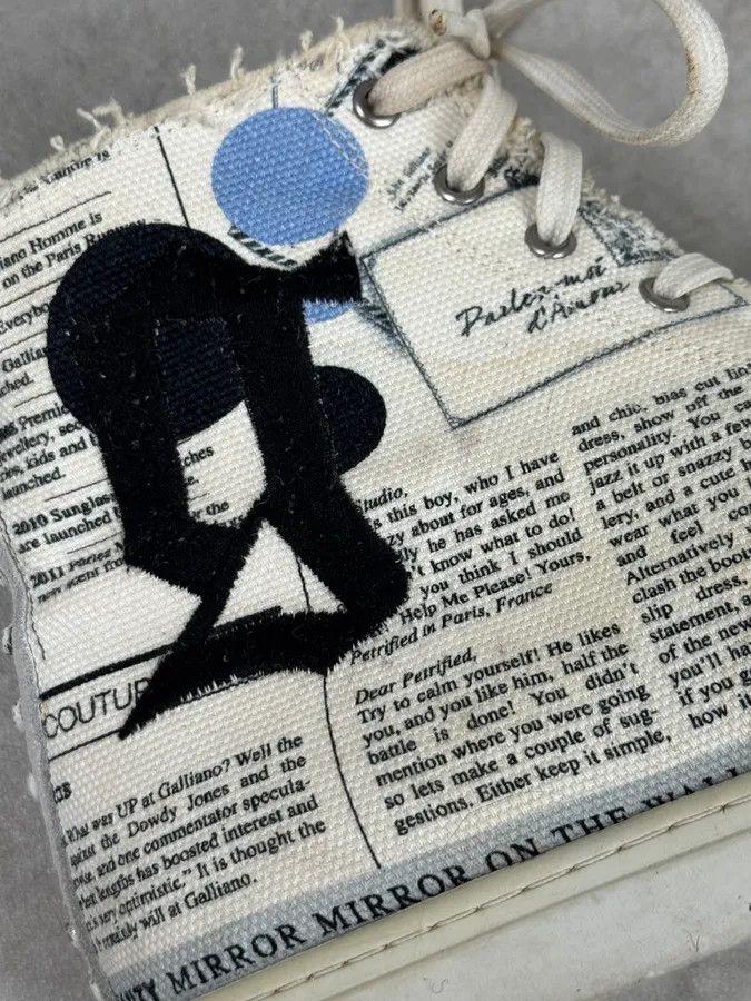 John Galliano 2004 John Galliano White Canvas Newspaper Studded High Sneakers Size US 7 / EU 40 - 5 Thumbnail