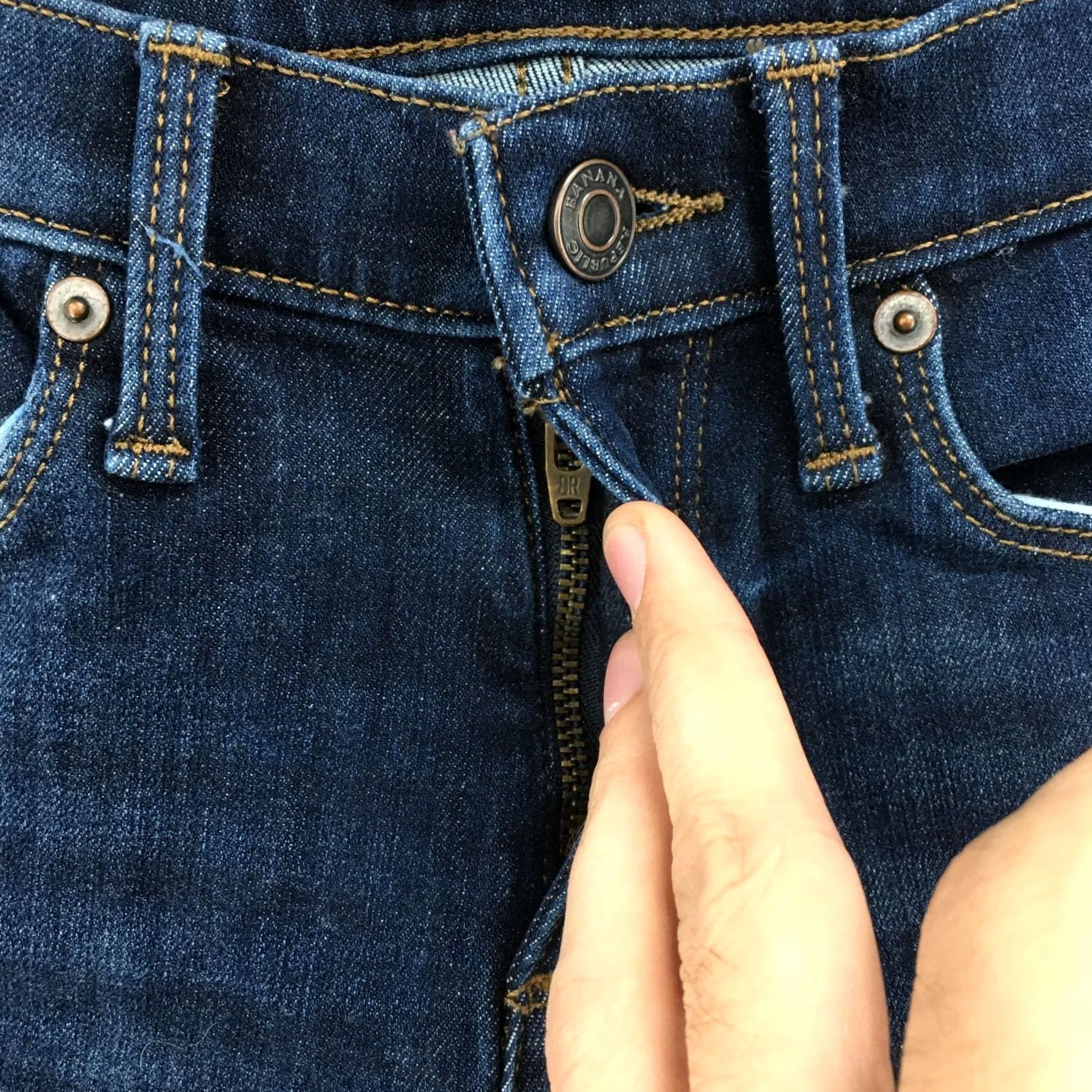 Banana Republic Banana Republic Jeans Womens Skinny Blue Dark Wash Denim Zip 26 Regular Inseam 27.5 Size 26" / US 2 / IT 38 - 3 Thumbnail