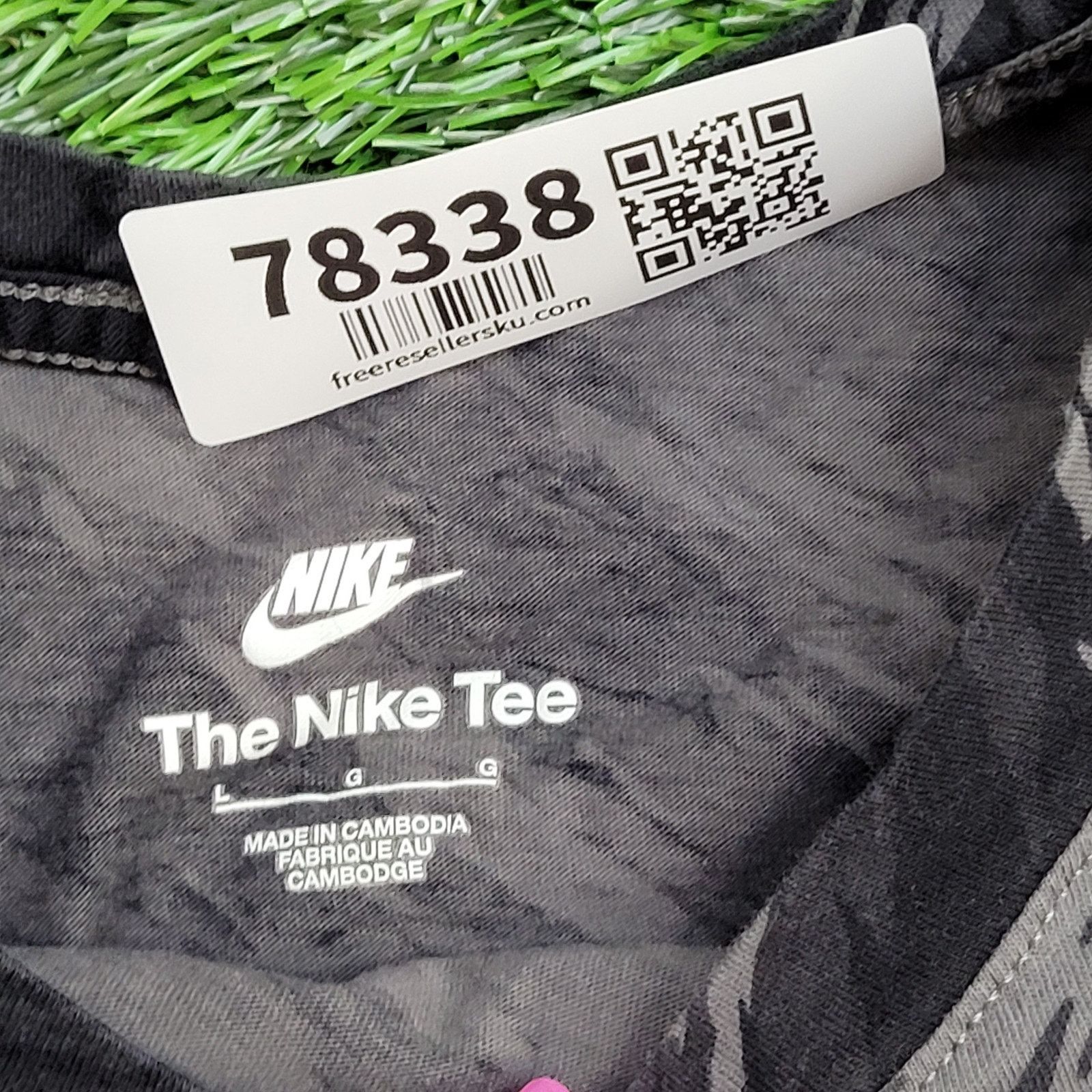 Nike NIKE Tiger-Stripe Camo Shirt M/L 21x25 Diagonal Brushstroke Size US L / EU 52-54 / 3 - 7 Thumbnail