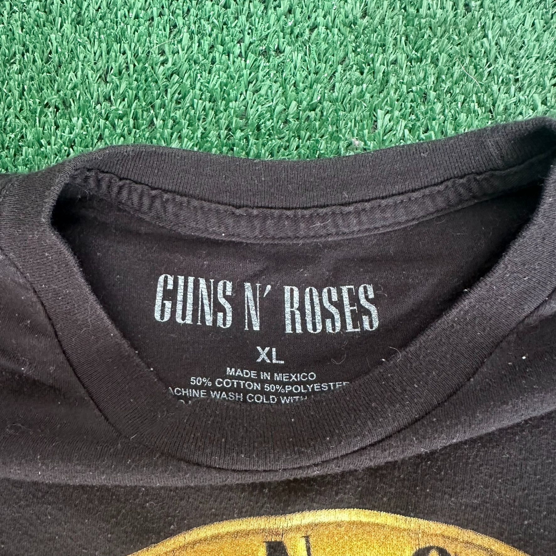 Guns N' Roses Vintage Y2K Guns N' Roses T-Shirt Logo Metal Rock Band Tee Size US XL / EU 56 / 4 - 4 Thumbnail