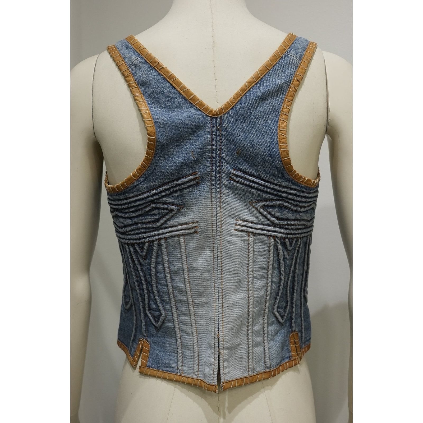 Roberto Cavalli 2004 Roberto Cavalli 3D armor corset top Size M / US 6-8 / IT 42-44 - 6 Thumbnail