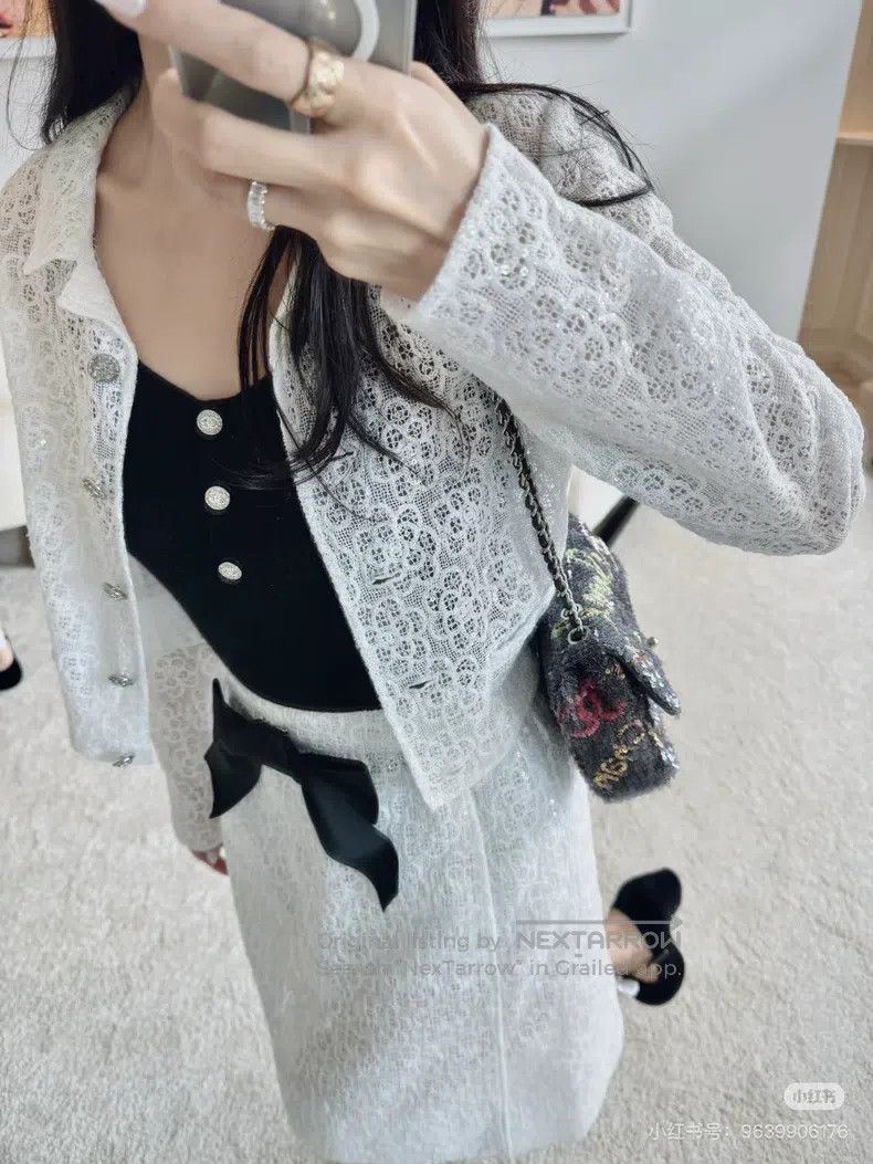 Chanel Chanel 24 spring and summer beautiful white sequin camelia Size XS / US 0-2 / IT 36-38 - 9 Thumbnail