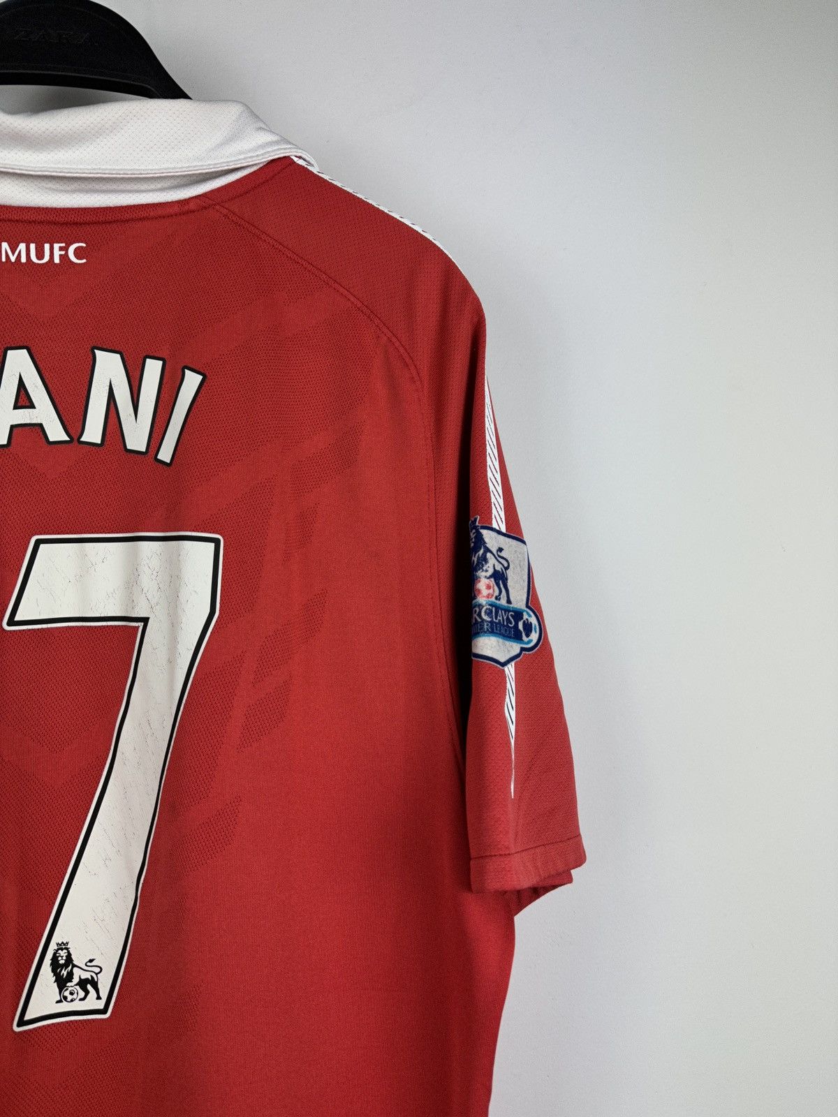 Nike Nani #17 2010-11 Nike Manchester United Soccer Jersey Size US L / EU 52-54 / 3 - 3 Thumbnail