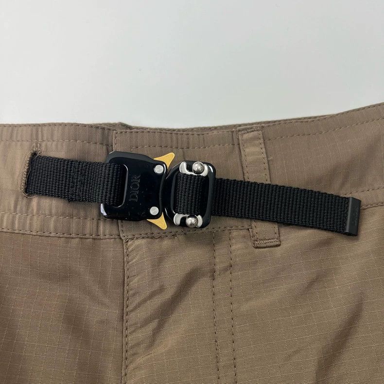 Dior Dior Brown nylon functional buckle shorts 2505-Nextarrow Size US 30 / EU 46 - 3 Thumbnail