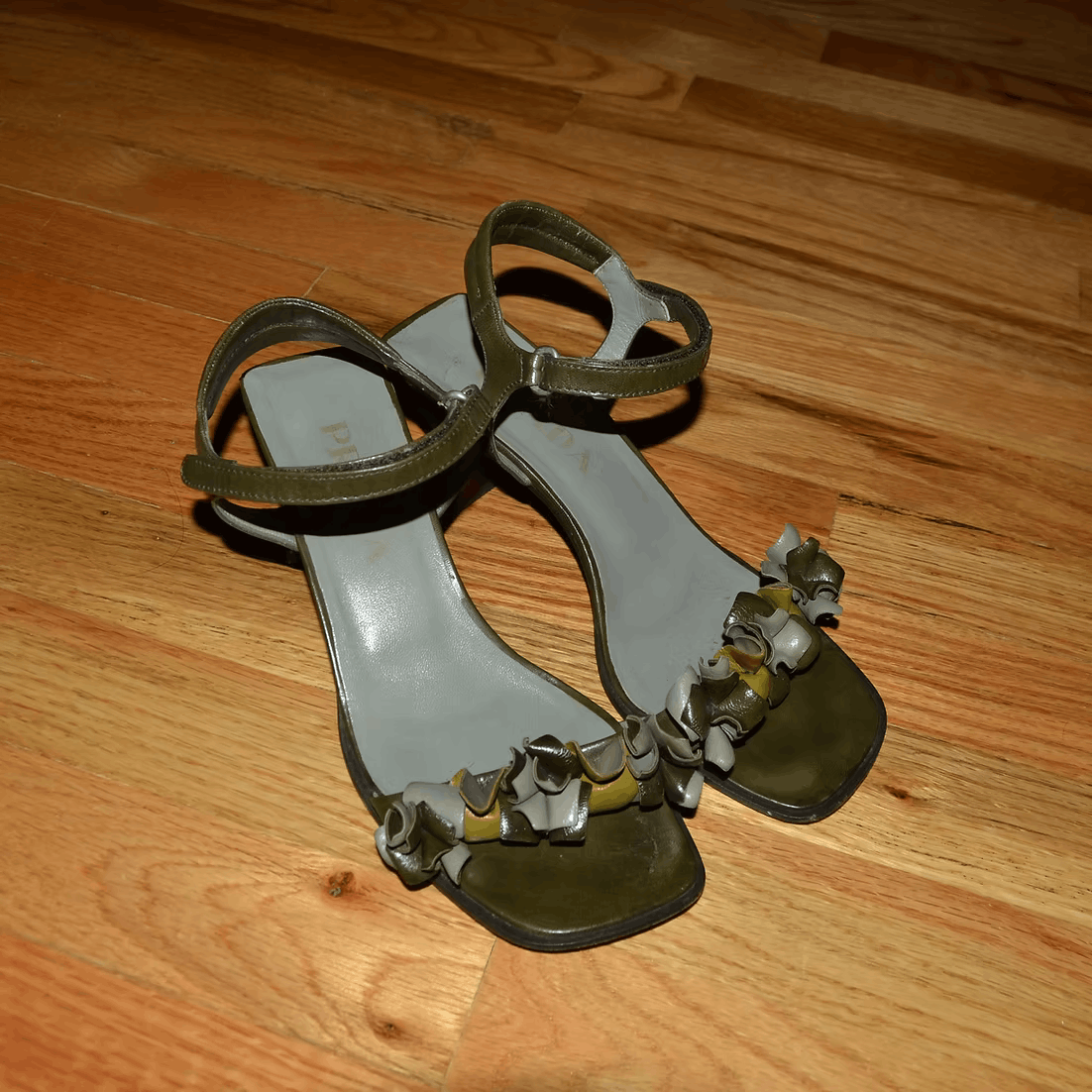 Prada Mid-1990s Frilled Kitten Heels Size US 6.5 / IT 36.5 - 1 Thumbnail
