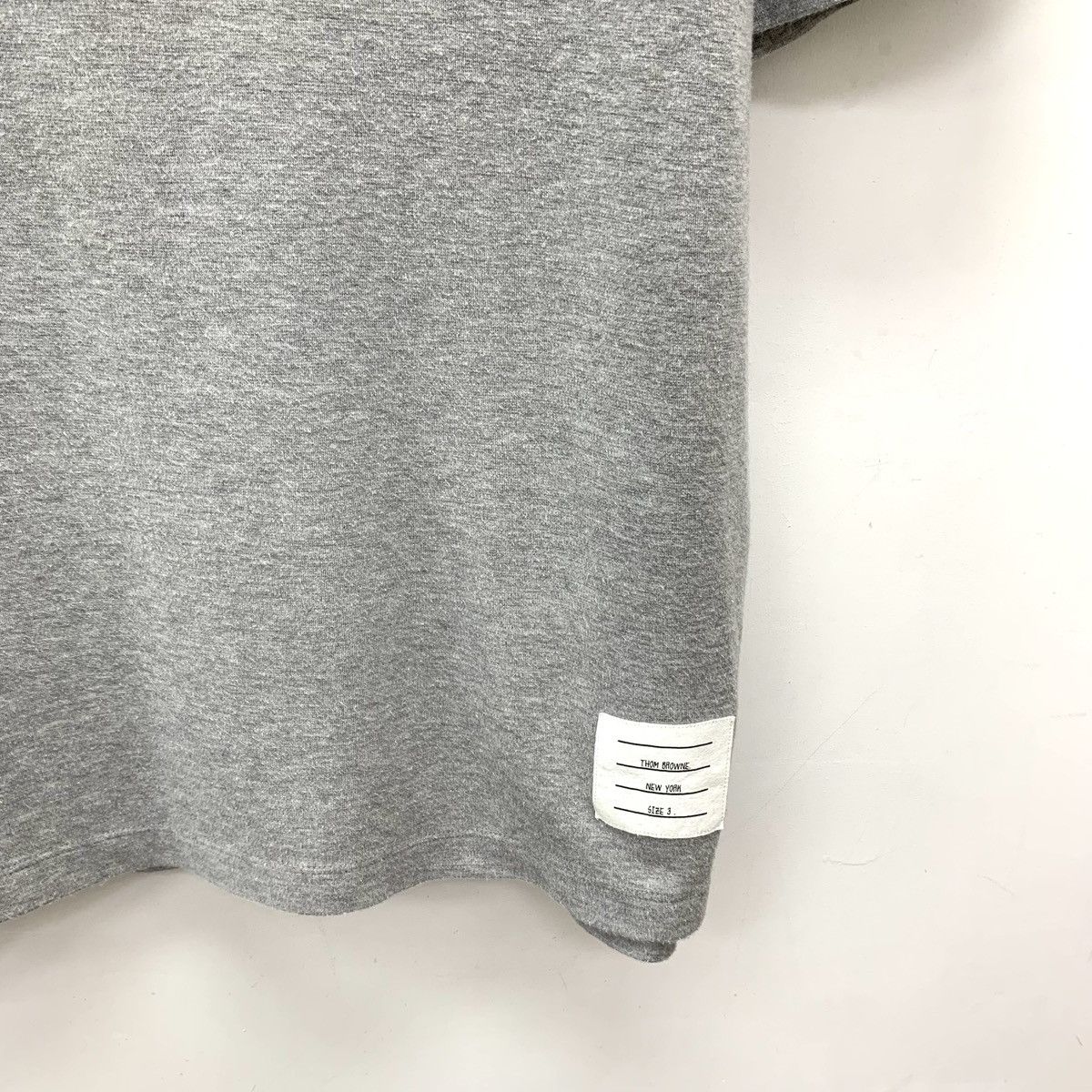 Thom Browne THOM BROWNE Grey Pocket Stripe Crew Neck T-shirt K26WX Size US L / EU 52-54 / 3 - 4 Thumbnail