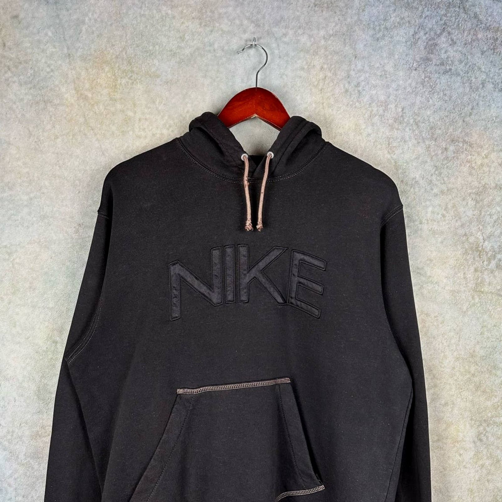 Nike × Vintage Vintage Y2K Nike Hoodie Sweatshirt Spell Out Sz M Black Size US M / EU 48-50 / 2 - 2 Thumbnail