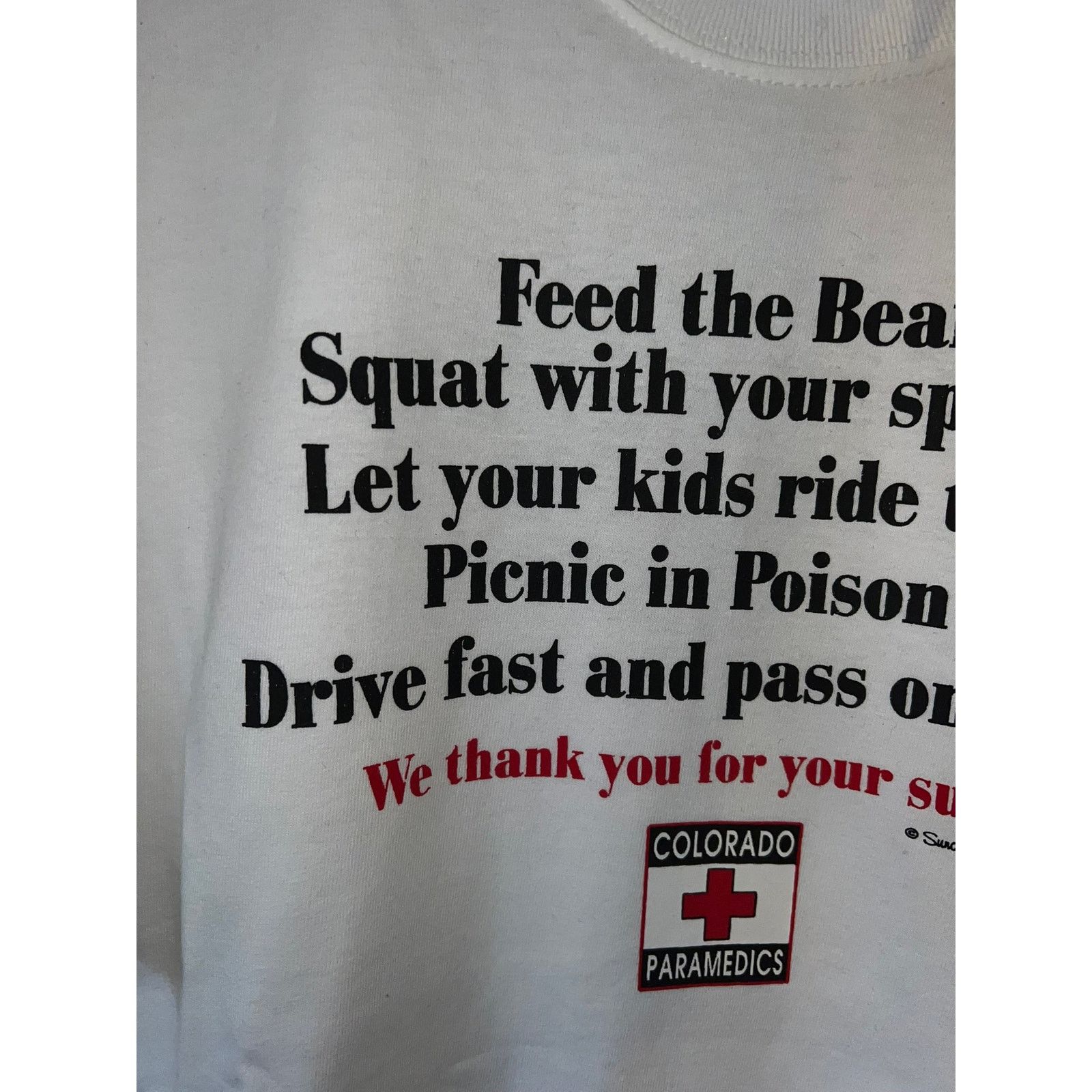 Gildan Y2K Colorado Paramedics Feed The Bears Joke Humor Shirt L Size US L / EU 52-54 / 3 - 4 Thumbnail