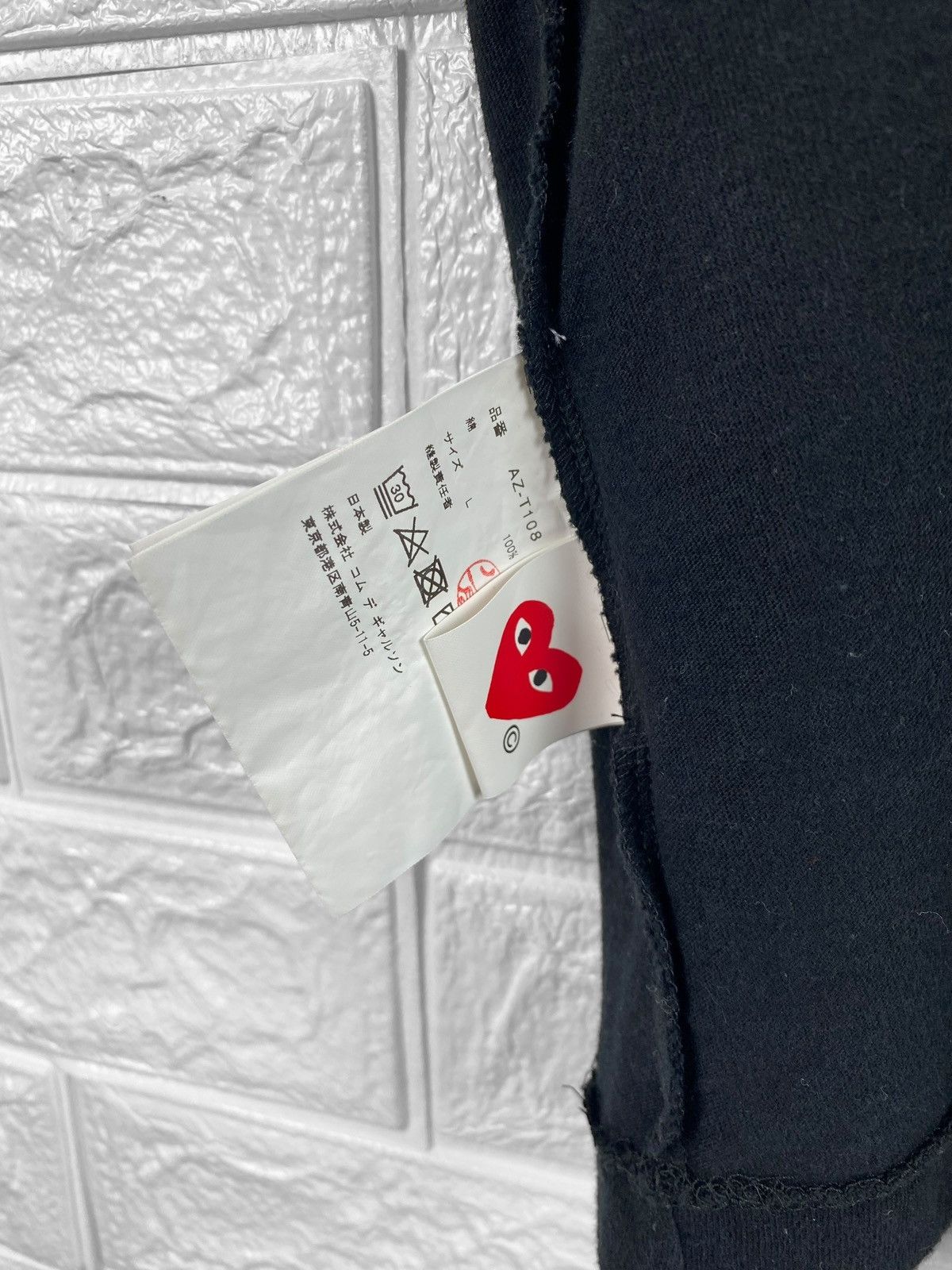 Comme des Garcons CDG Comme des Garcons PLAY t-shirt Size L Size US L / EU 52-54 / 3 - 8 Thumbnail