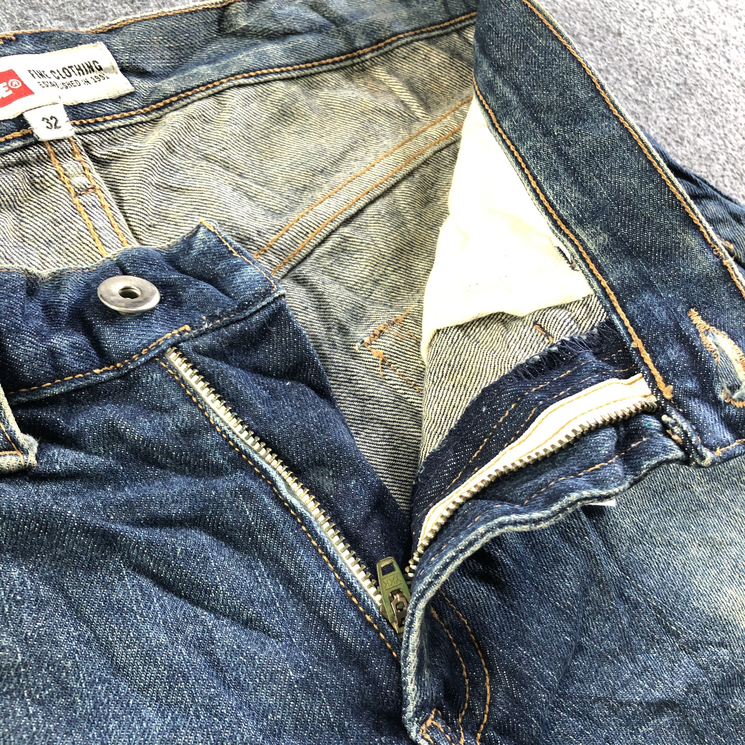 Vintage Vintage Blue Wash XLarge Jeans-J3945 Size US 33 - 7 Thumbnail