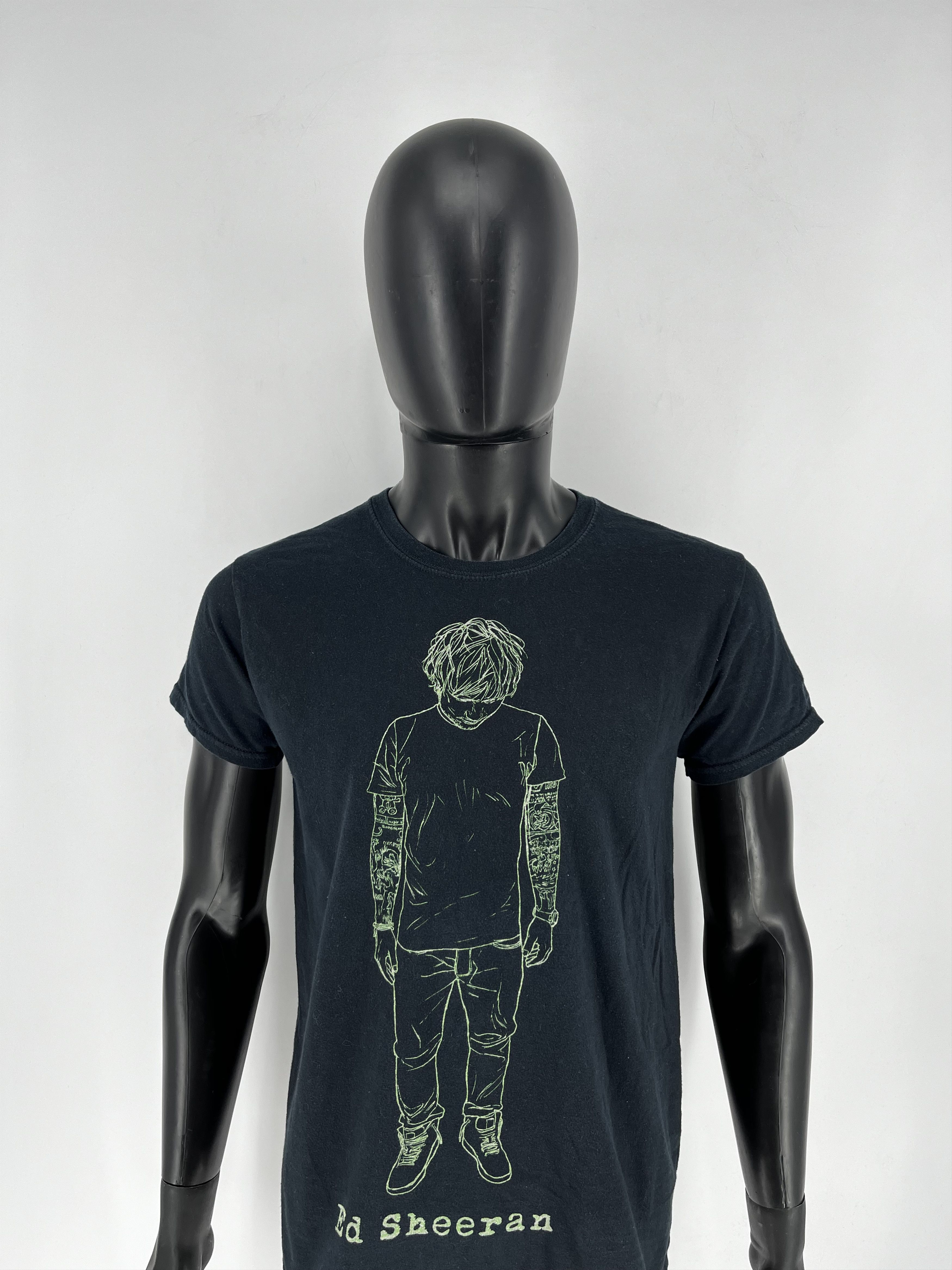 Band Tees Ed Sheeran Tour X T-Shirt Double Sided Size M Black Size US M / EU 48-50 / 2 - 5 Thumbnail