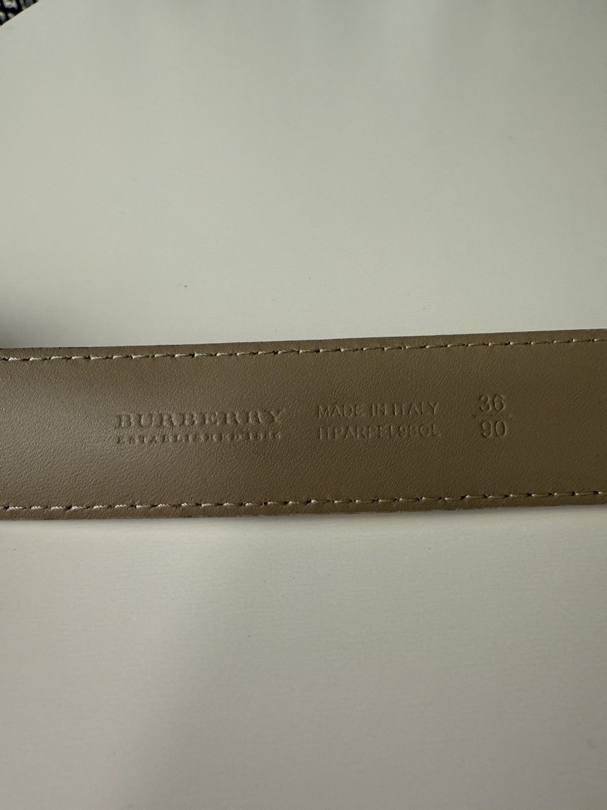Burberry Burberry Heart Detail Nova Check Belt Size ONE SIZE - 19 Thumbnail