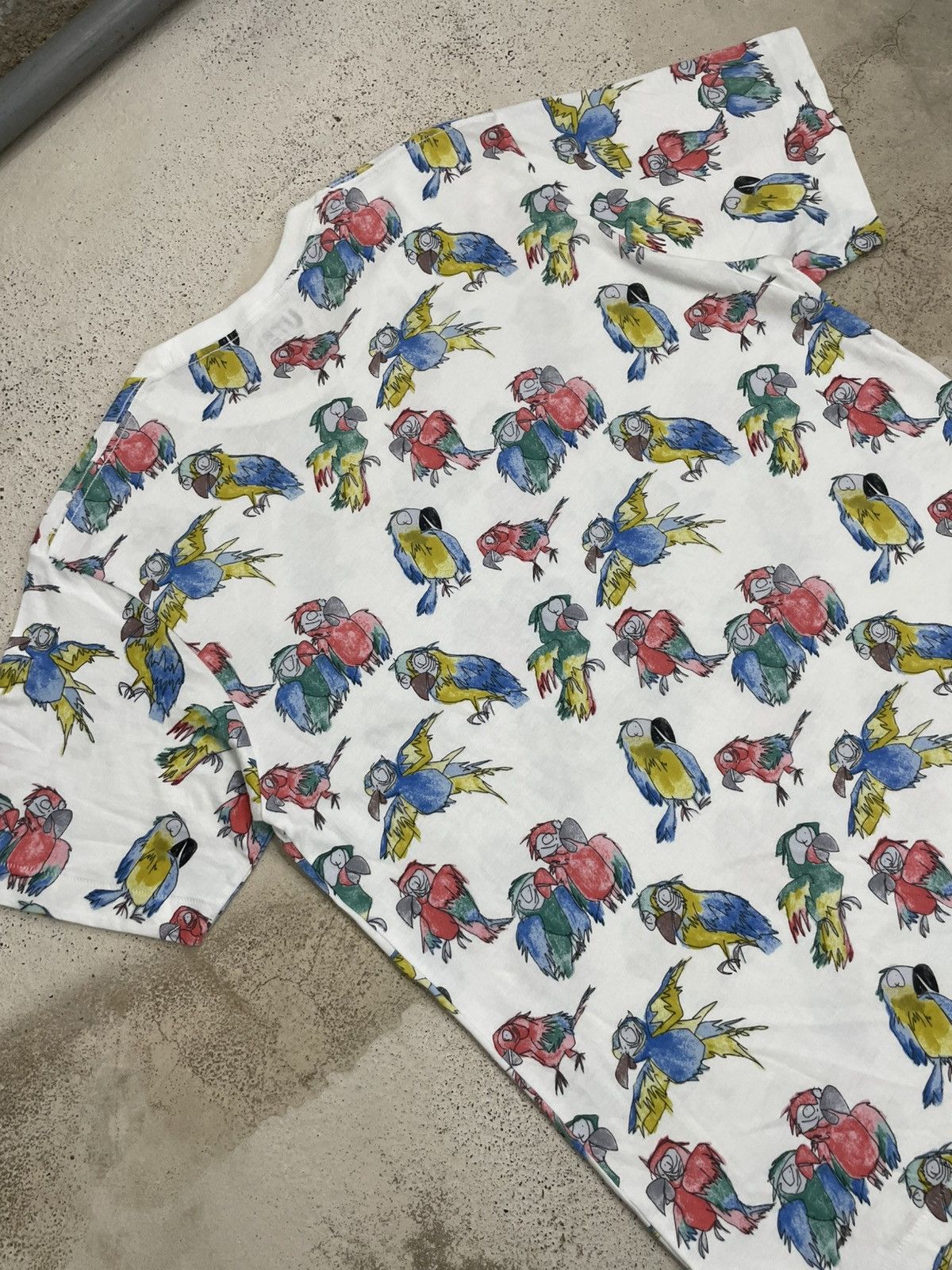 Icecream × Pharrell × Uniqlo I AM Other Pharrel Parrot Uniqlo Collaboration Limited Tee Size US XL / EU 56 / 4 - 10 Thumbnail