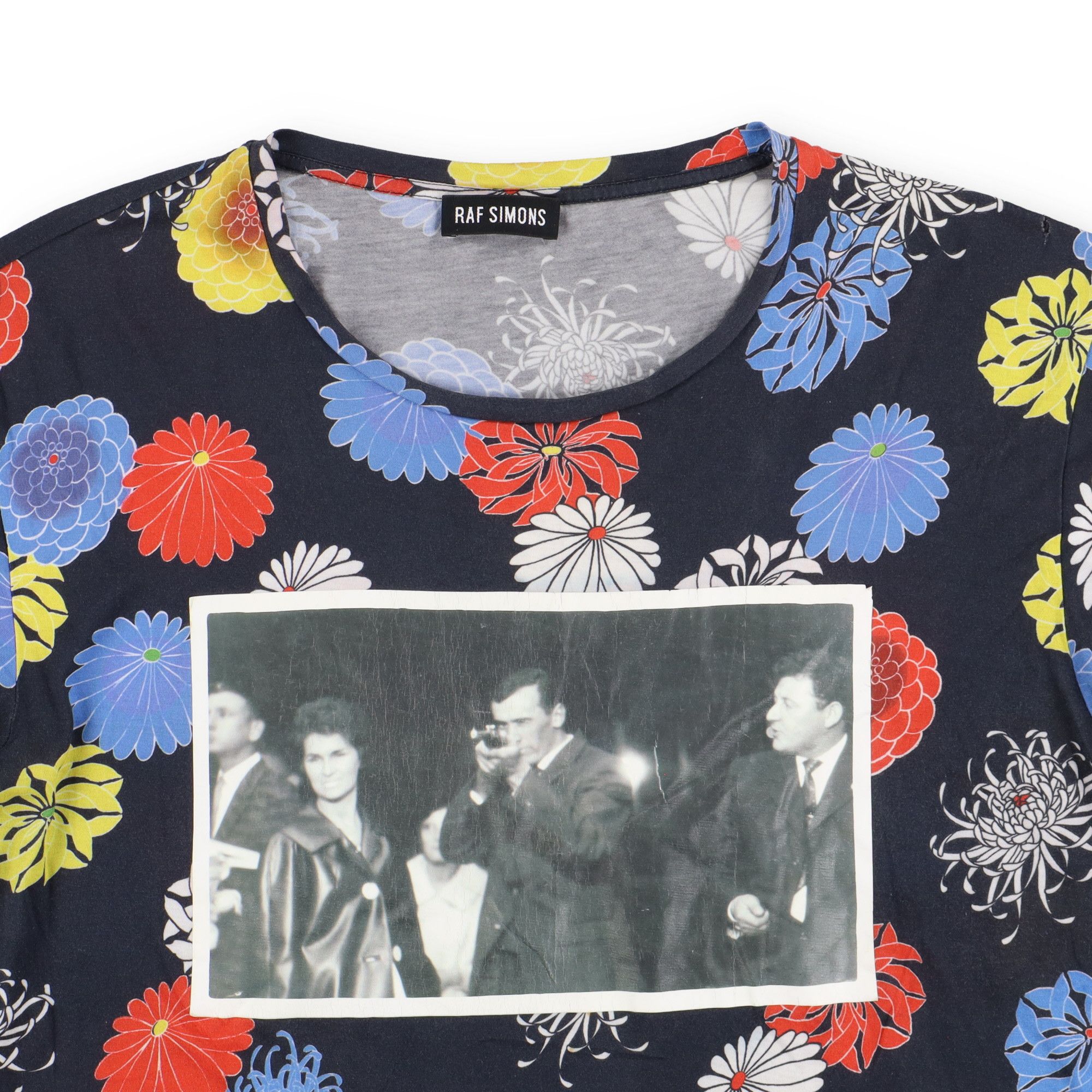 Raf Simons Floral Shoot Print T-Shirt Size US M / EU 48-50 / 2 - 4 Thumbnail