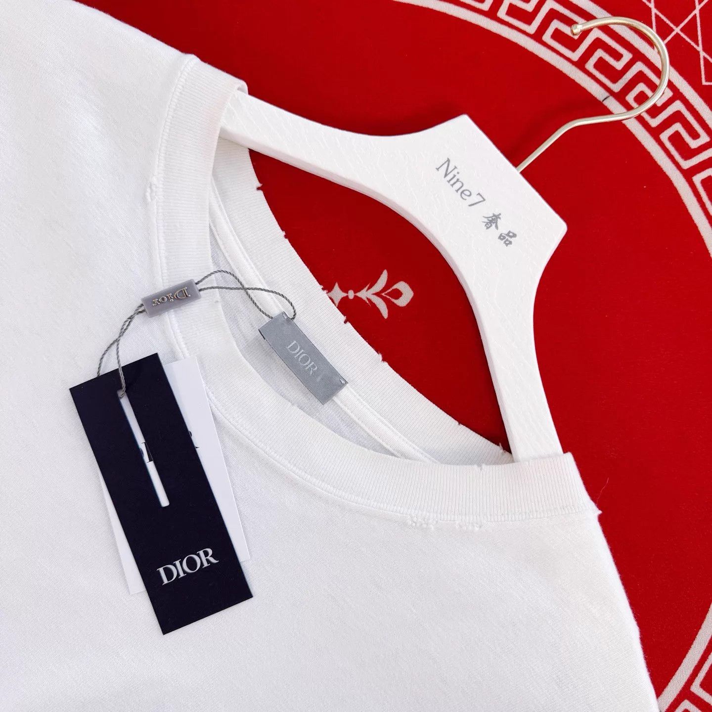 Dior Dior Dragon Logo Pocket Crewneck Tee White 2XL Size US XXL / EU 58 / 5 - 3 Thumbnail
