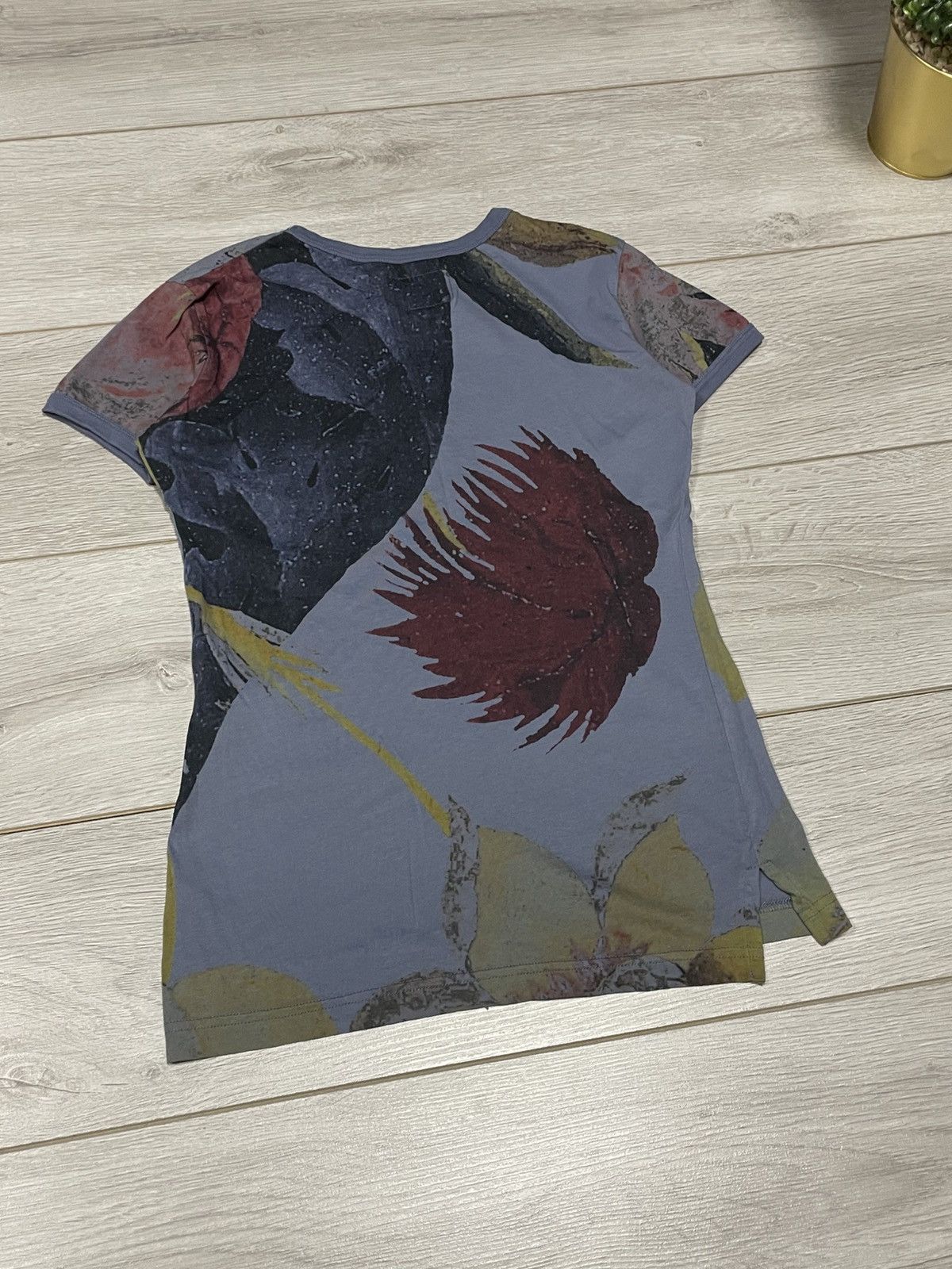 Vivienne Westwood Vivienne Westwood vintage endangered species human t-shirt Size US XS / EU 42 / 0 - 8 Thumbnail