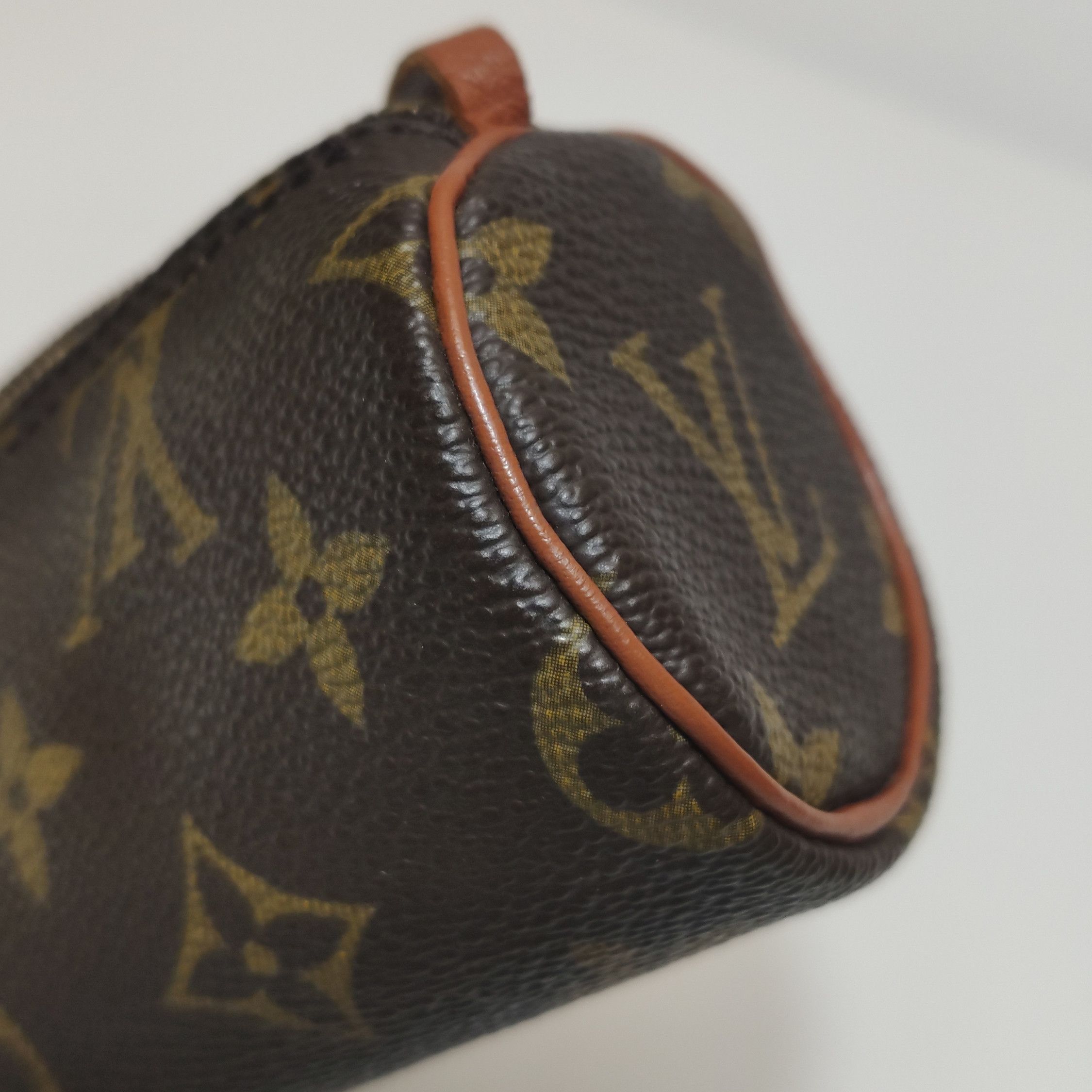 Louis Vuitton Louis Vuitton (LV) Papillon Mini Lambskin Monogram Print Dr Size ONE SIZE - 9 Thumbnail
