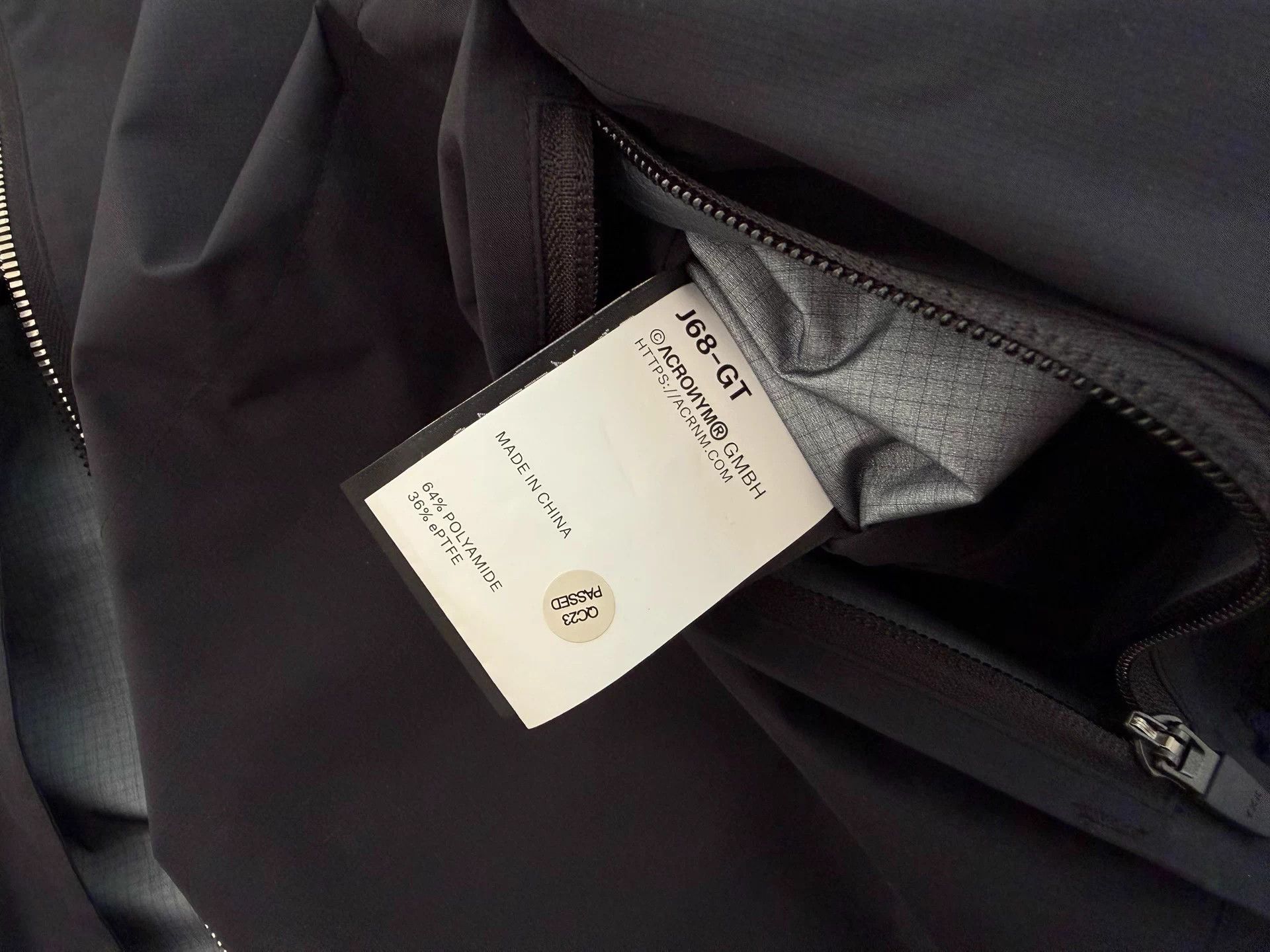 Acronym Acronym J68-GT 3L Gore-Tex® Pro Rider Jacket M Size US M / EU 48-50 / 2 - 5 Thumbnail