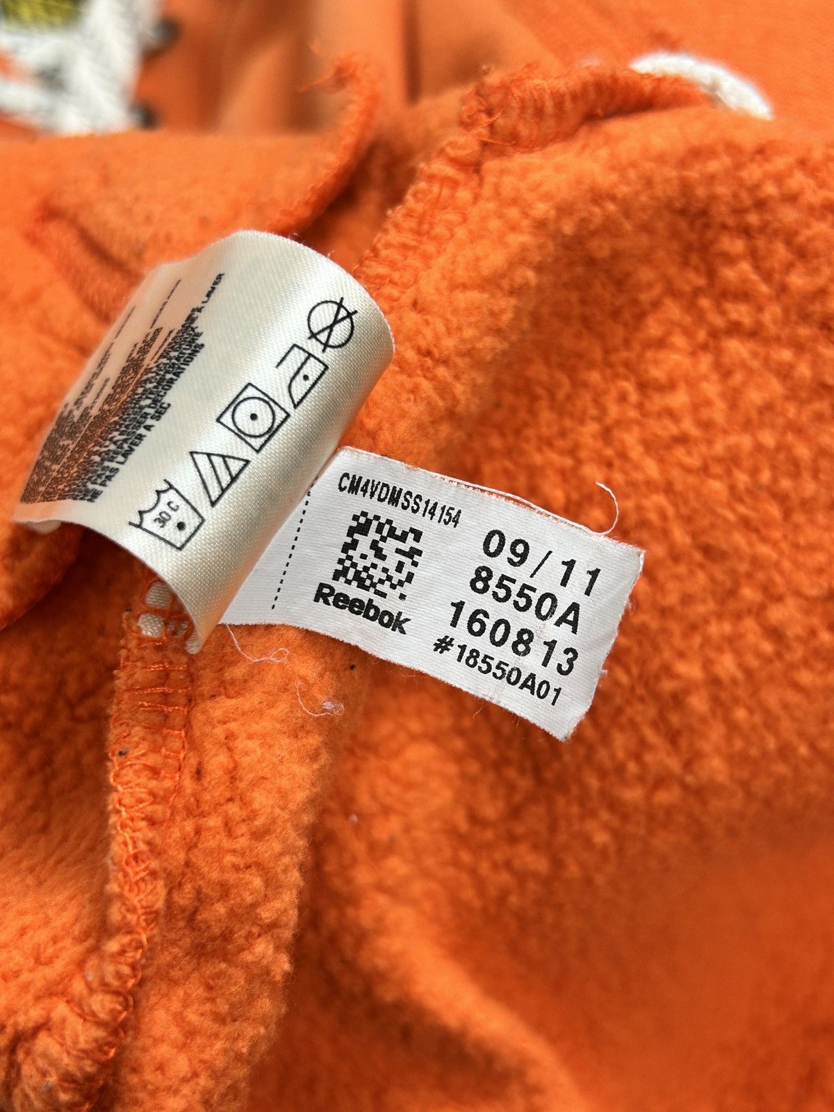 Ccm CCM Anaheim Mighty Ducks Retro Jersey Style Hoodie Orange M Size US M / EU 48-50 / 2 - 11 Thumbnail