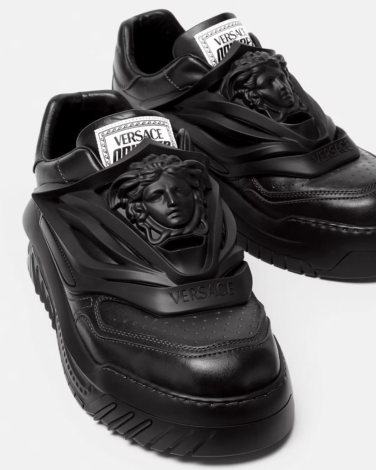 Versace VERSACE Perforated Low Top Leather Logo Fashion Sneakers Size US 10 / EU 43 - 1 Thumbnail