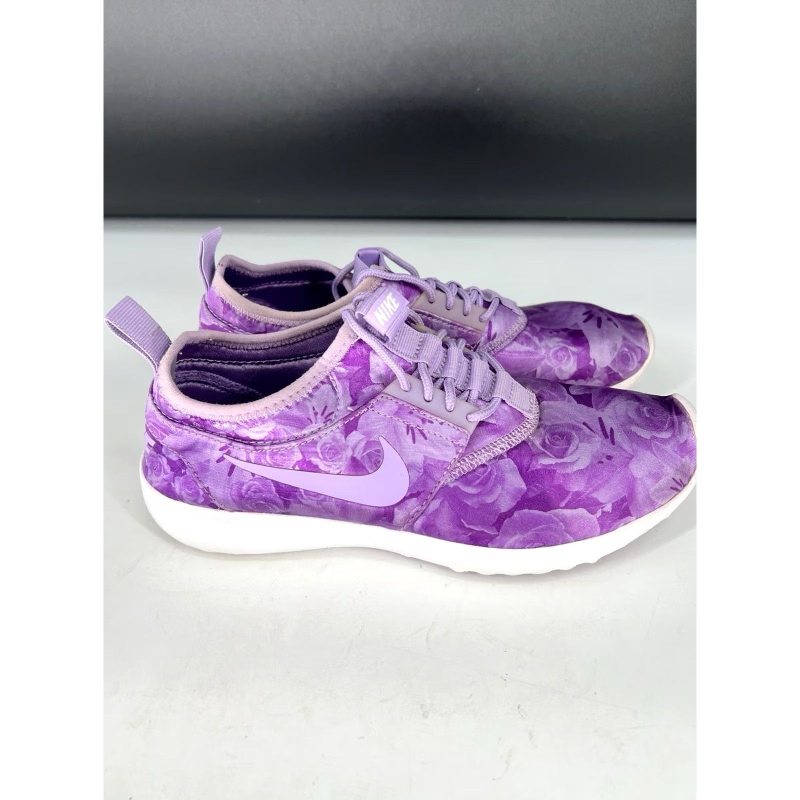 Nike Nike Juvenate Flo Print Sneakers Women's Urban Lilac Purple Lightweight Running Gym 8 Lace Up Floral Shoe Size US 8 / IT 38 - 6 Thumbnail