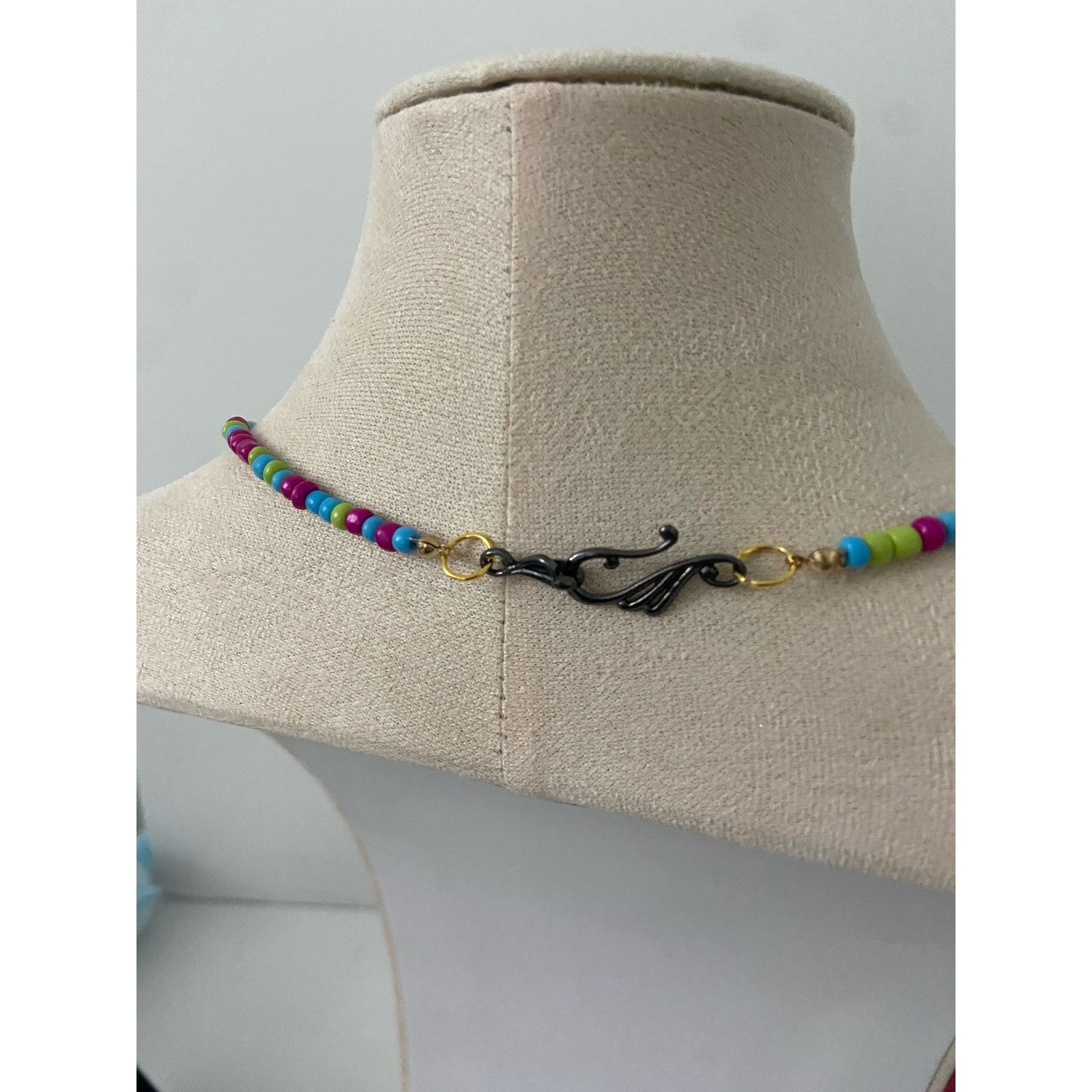 Handmade colorful beaded necklace Size ONE SIZE - 3 Thumbnail