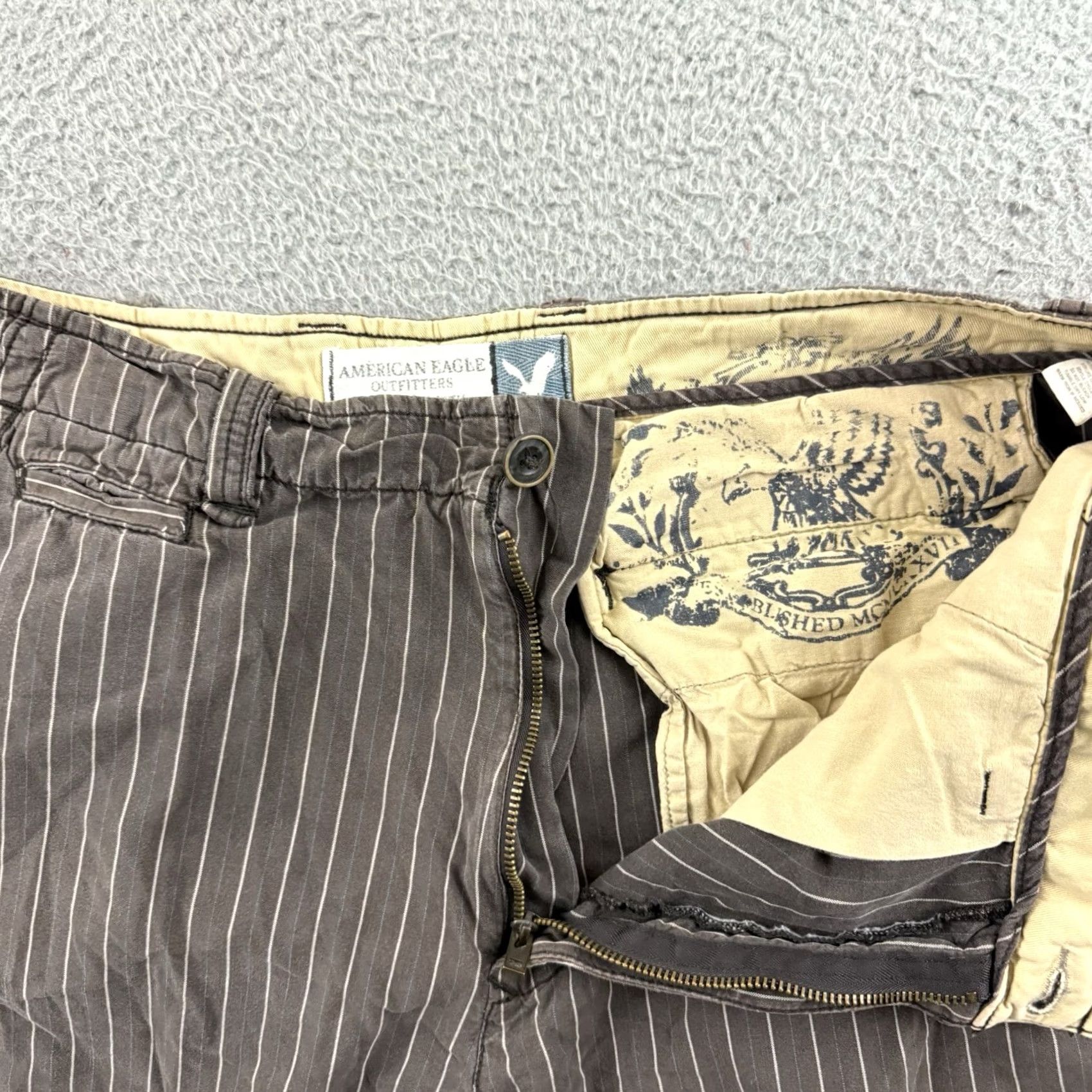 American Eagle Outfitters Vintage American Eagle Shorts Mens 38 Brown Striped Classic Skater Surf Zip Y2K Size US 38 / EU 54 - 5 Thumbnail