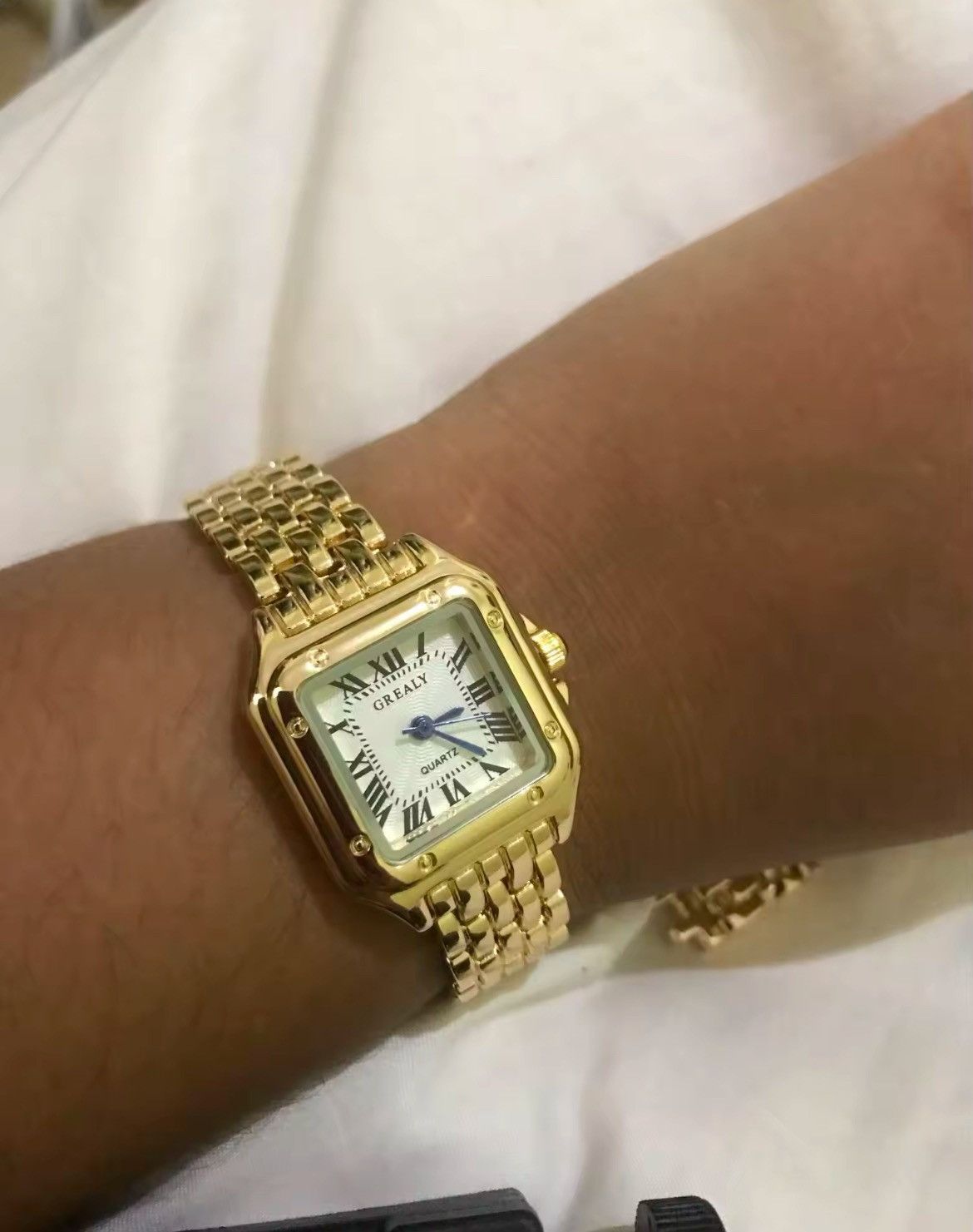 Vintage Vintage 90s vintage retro luxury style quartz Gold watch Size ONE SIZE - 8 Thumbnail