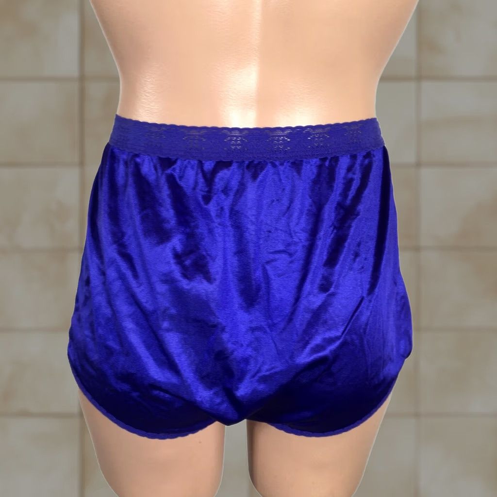 Vintage VTG 1980s Mushroom Gusset Granny Nylon Panties Lace Sheer Royal Purple 7 NEW Lovepops Womens Rockabilly Panties Size 28" / US 6 / IT 42 - 1 Thumbnail