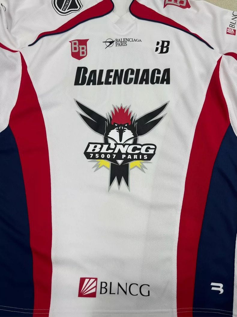 Balenciaga Balenciaga Red and White Hockey Jersey M Size-2507 Size US M / EU 48-50 / 2 - 5 Thumbnail