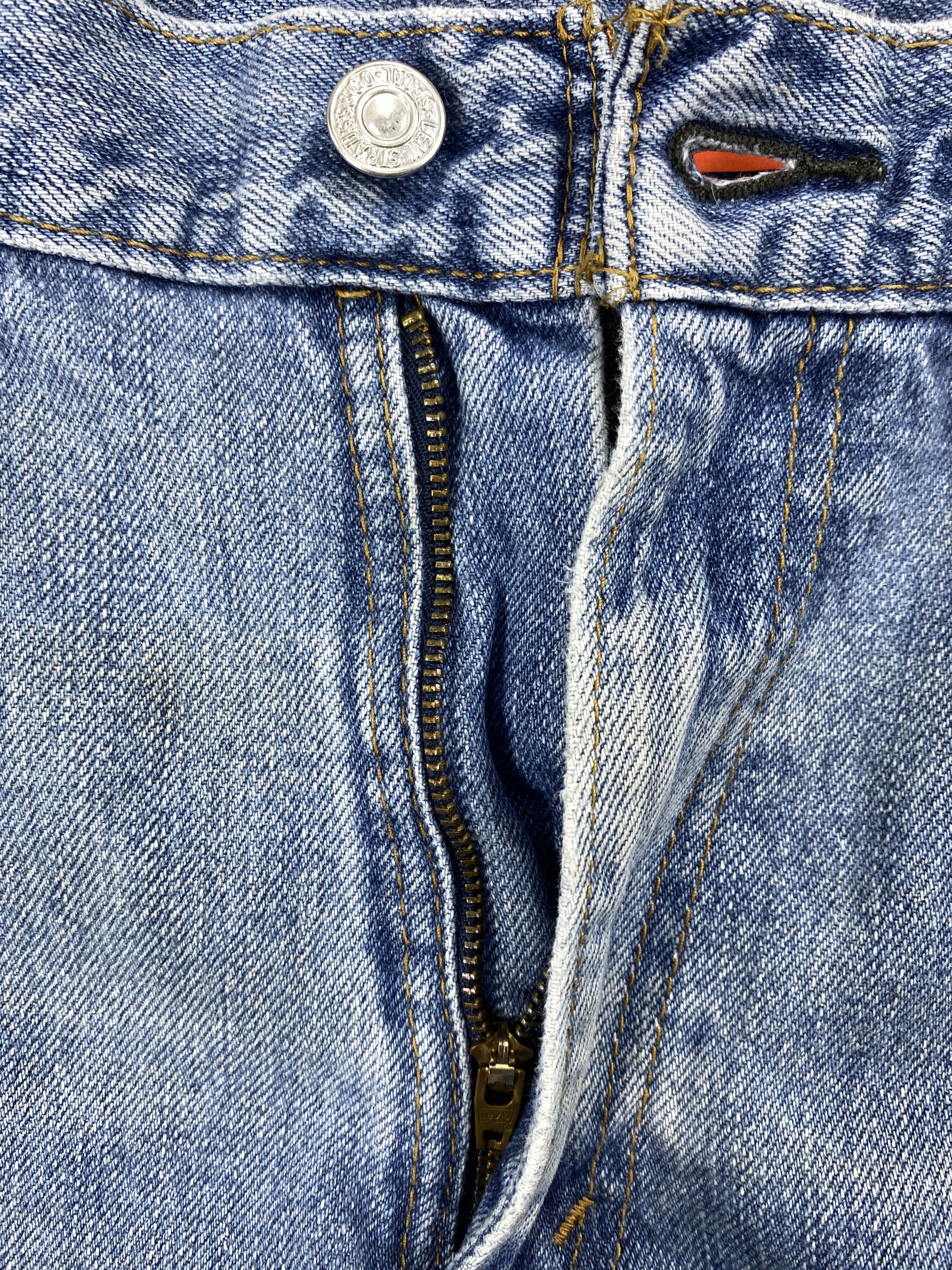 Levi's Mid Blue Vintage Levi's 505 Jeans 36x29.5 Denim -JN1282 Size US 36 / EU 52 - 7 Thumbnail