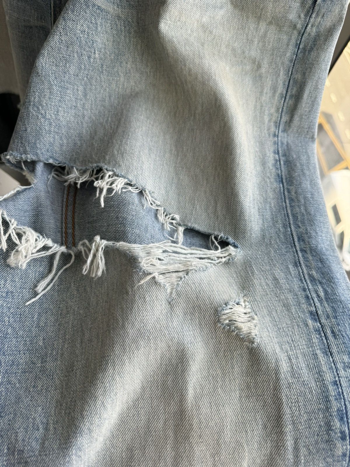 Balenciaga BALENCIAGA FALL22 RUNWAY DESTROYED SKATER DENIM JEANS RARE Size US 30 / EU 46 - 4 Thumbnail