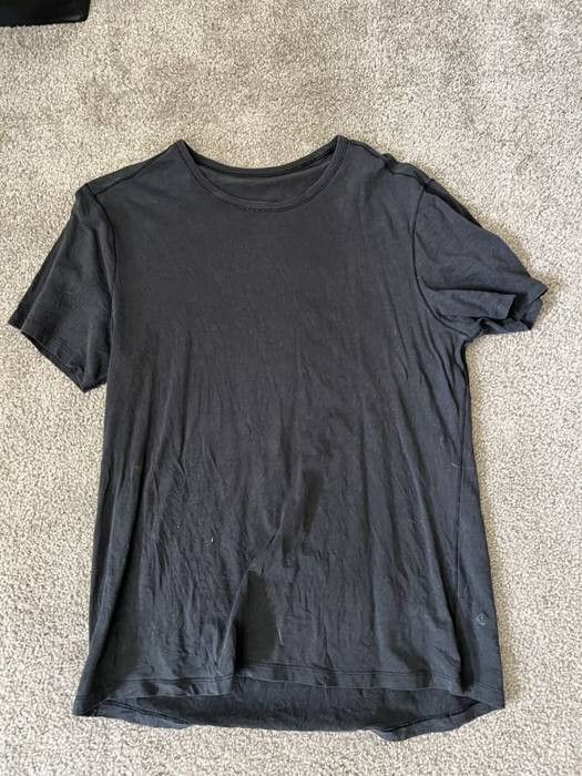 Lululemon Lululemon Black Short-Sleeve Crew Tee Size US L / EU 52-54 / 3 - 2 Thumbnail