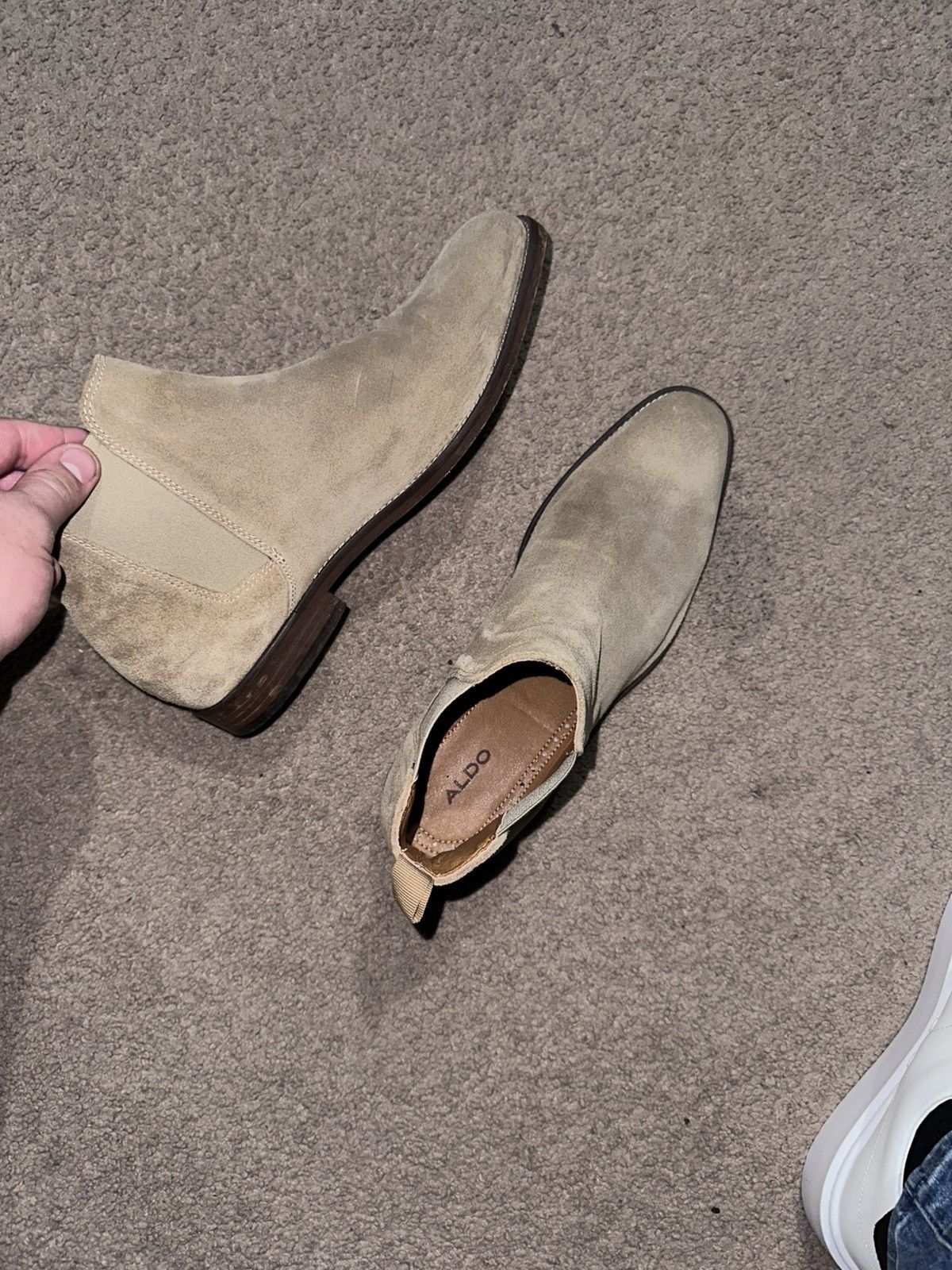 Aldo Beige also Chelsea boot Size US 9.5 / EU 42-43 - 4 Thumbnail