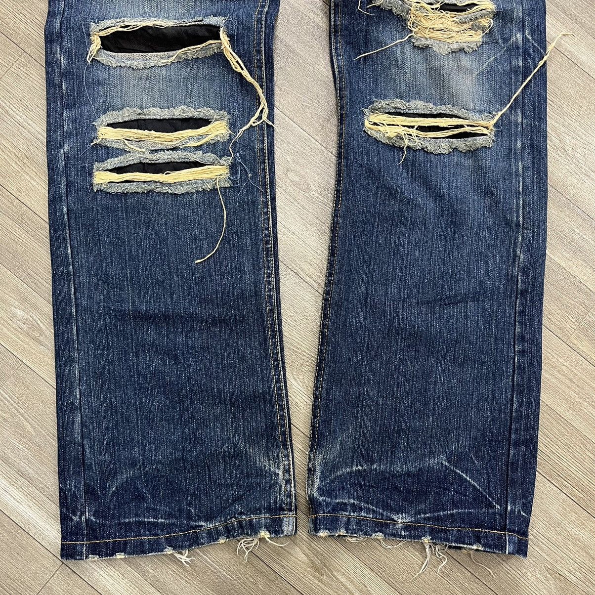 If Six Was Nine × Japanese Brand × Le Grande Bleu (L.G.B.) Y2K I ☠️ Rock Limited Distressed Skulls Blue Jeans Lgb Goa Size US 34 / EU 50 - 13 Thumbnail