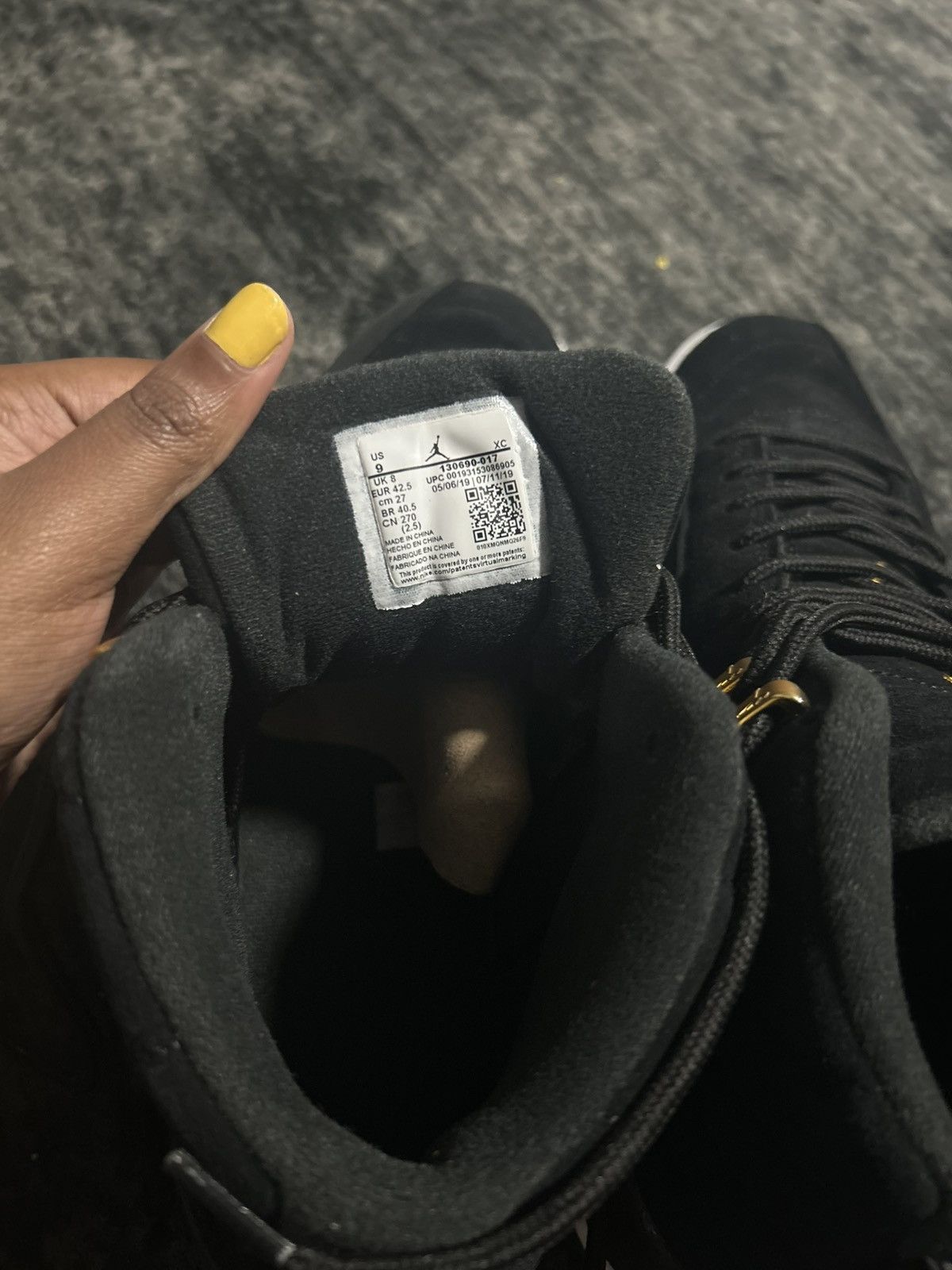 Jordan Brand Jordan 12 “ Reverse Taxi” Size US 9 / EU 42 - 6 Thumbnail