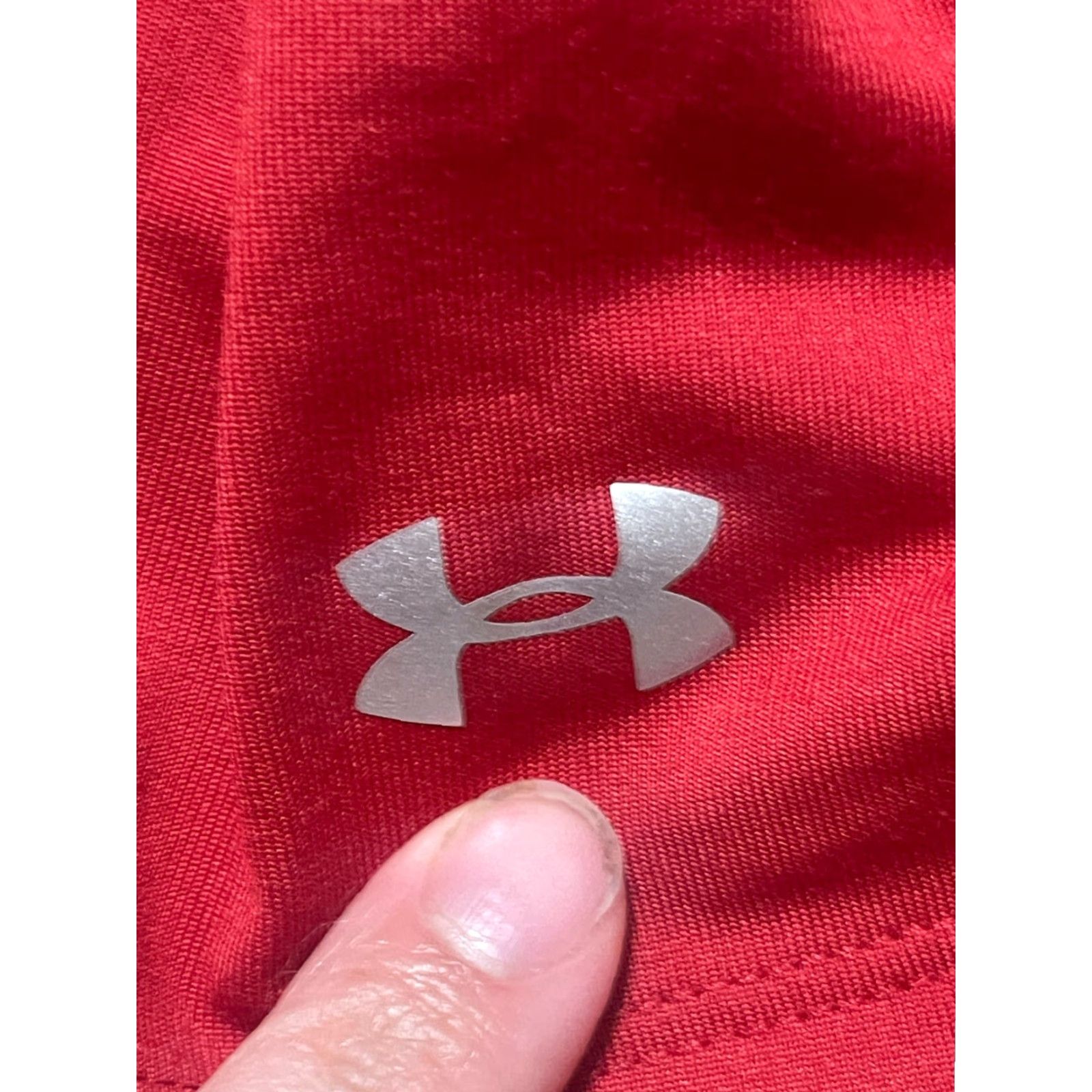 Under Armour Under armour Shirt Womens Red Wisconsin Badgers T-Shirt V-Neck Short Sleeve 2XL Regular Size XXL / US 16-18 / IT 52-54 - 6 Thumbnail