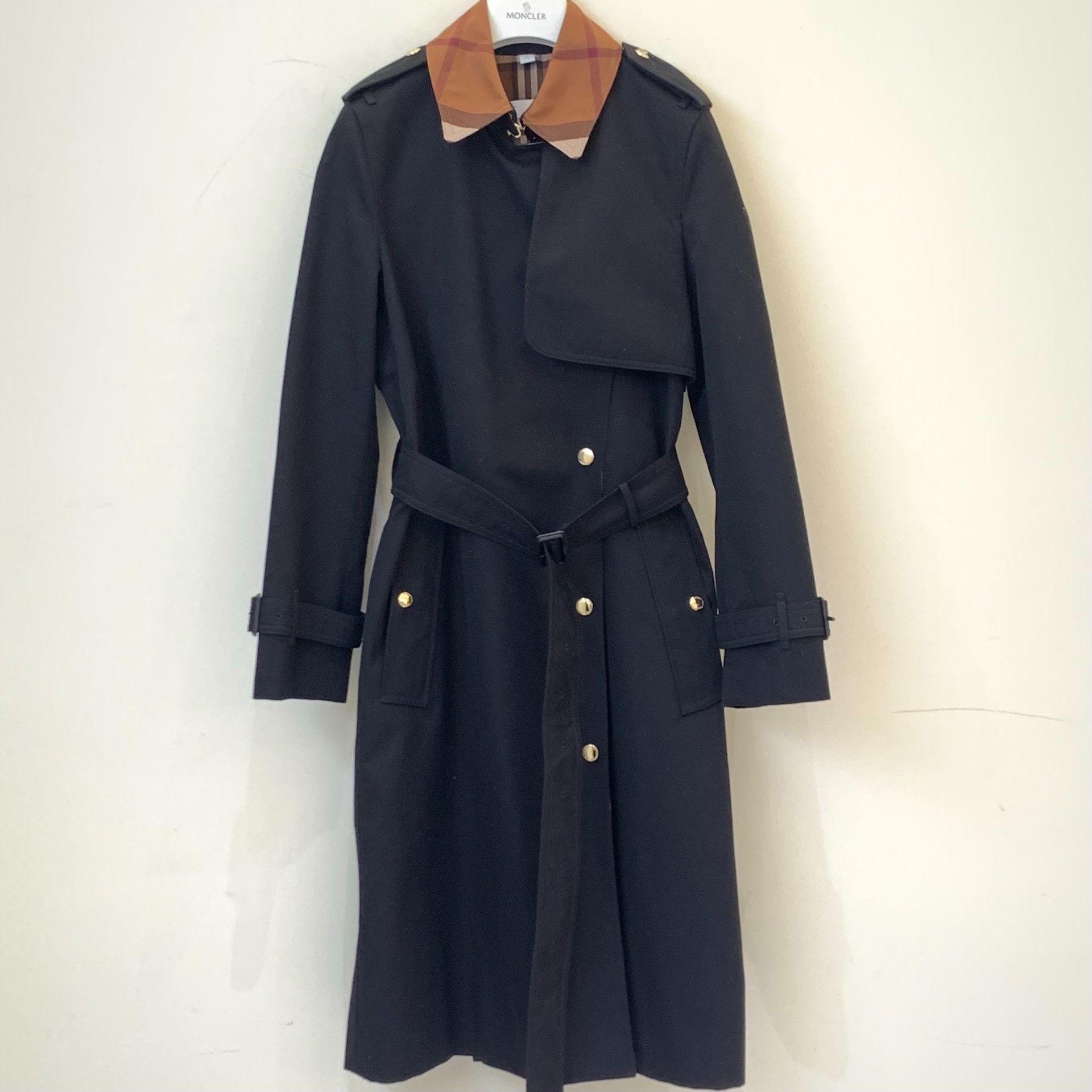 Burberry Burberry Black Trench Coat UK4 Size M / US 6-8 / IT 42-44 - 1 Thumbnail