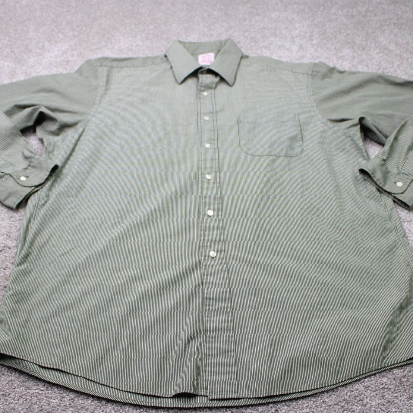 Brooks Brothers Brooks Brothers Dress Shirt Mens 16.5 6 Green/White Cotton Long Sleeve Button-Down Collared Non-Iron 100% Cotton Regular Fit Shirt Mens Size 46R - 3 Thumbnail