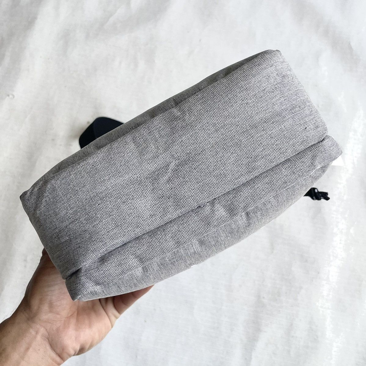 Champion 🔥 STREETWEAR CHAMPION MULTI-POCKET CROSSBODY Size ONE SIZE - 8 Thumbnail