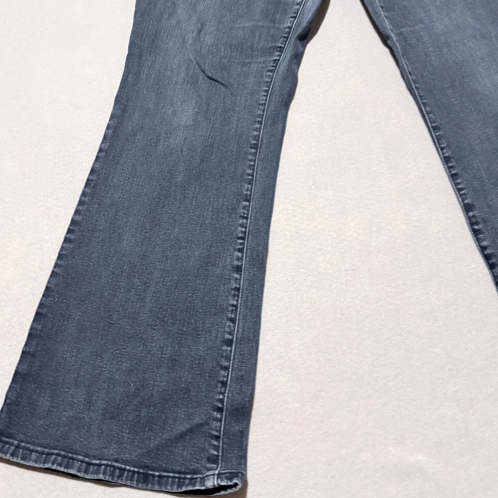 Vera Wang VINTAGE Simply Vera Vera Wang Bootcut Jeans Women's Blue Denim Mid-Rise Stretch - 16W Size 38" / US 16 / IT 52 - 4 Thumbnail