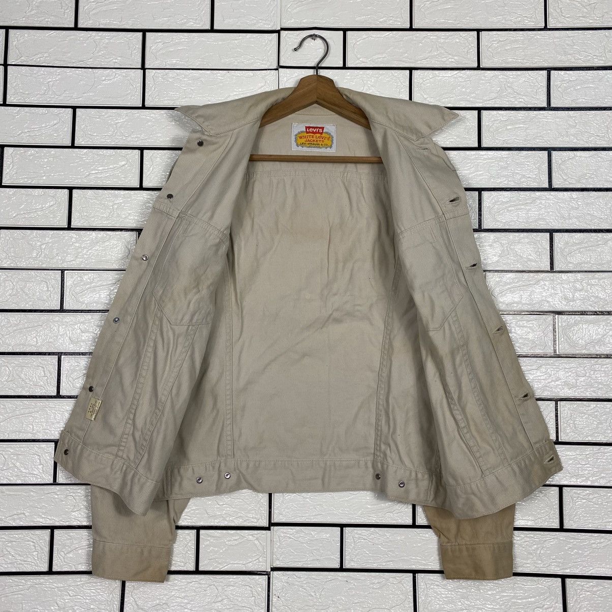 Levi's 📌Vintage Trucker Corduroy Jacket White Levi's Jackets Size US XXS / EU 40 - 15 Thumbnail